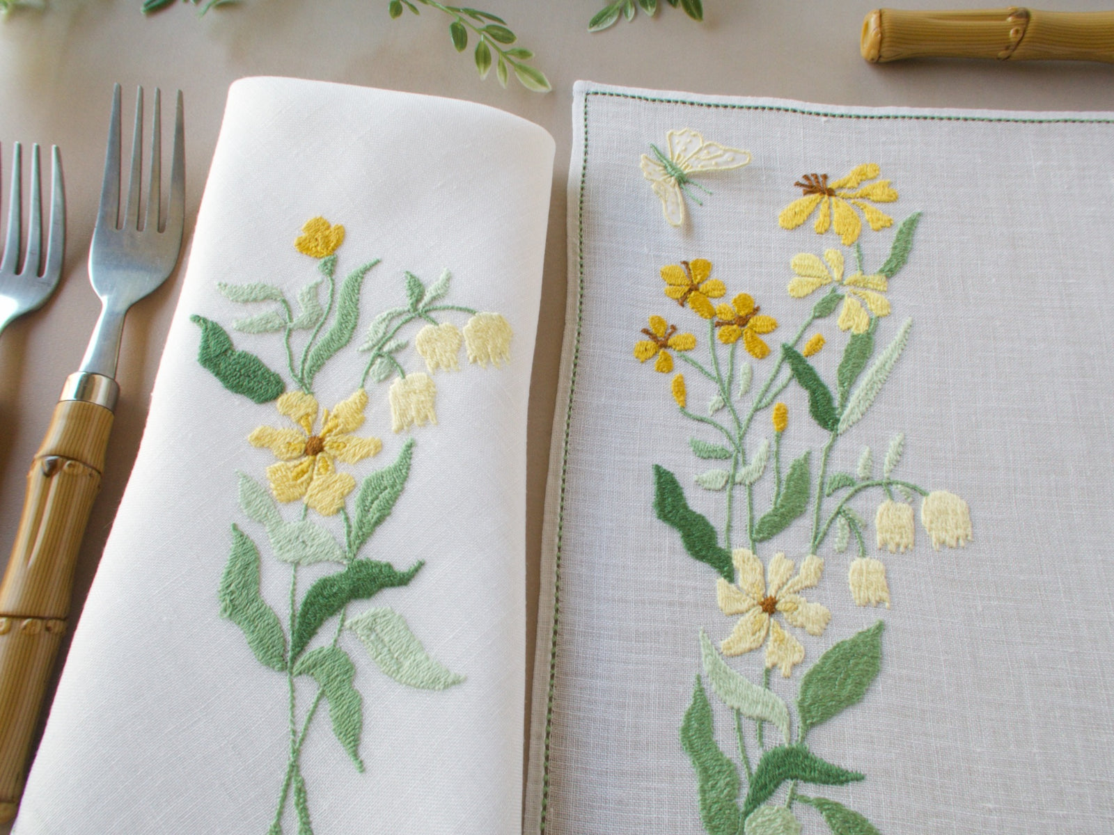 Butterflies & Yellow Blooms Vintage Rapisardi 24pc Placemat Set for 12