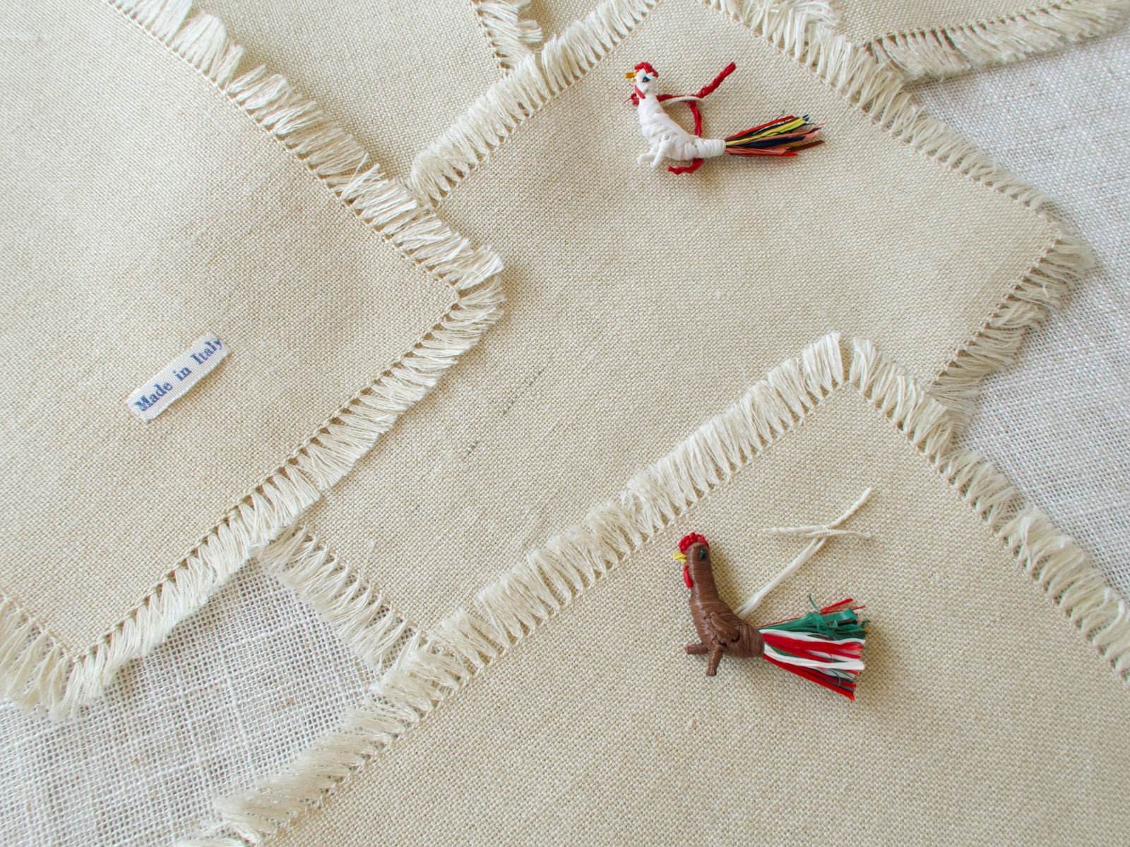 Straw Roosters Summer Drinks Vintage Italian Cocktail Napkins, Set of 8