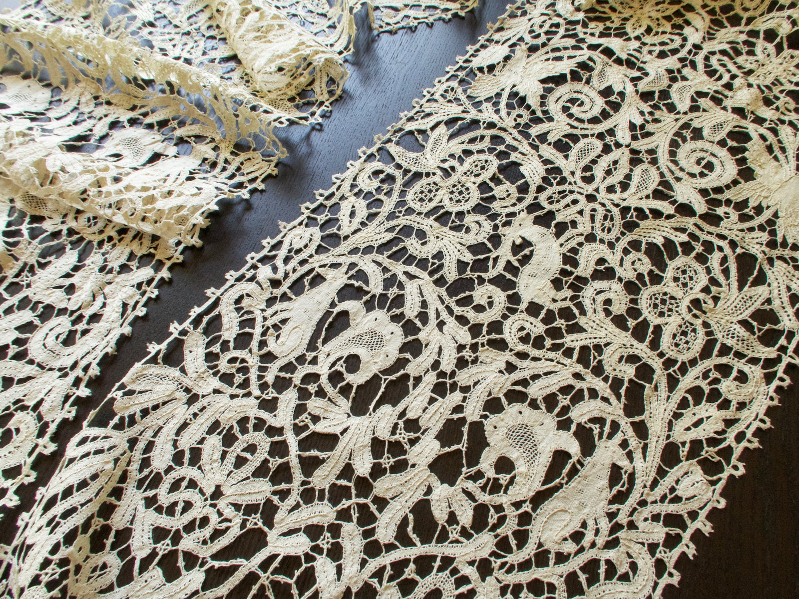 Antique Bobbin Lace Runner with Birds & Creatures 10x140"