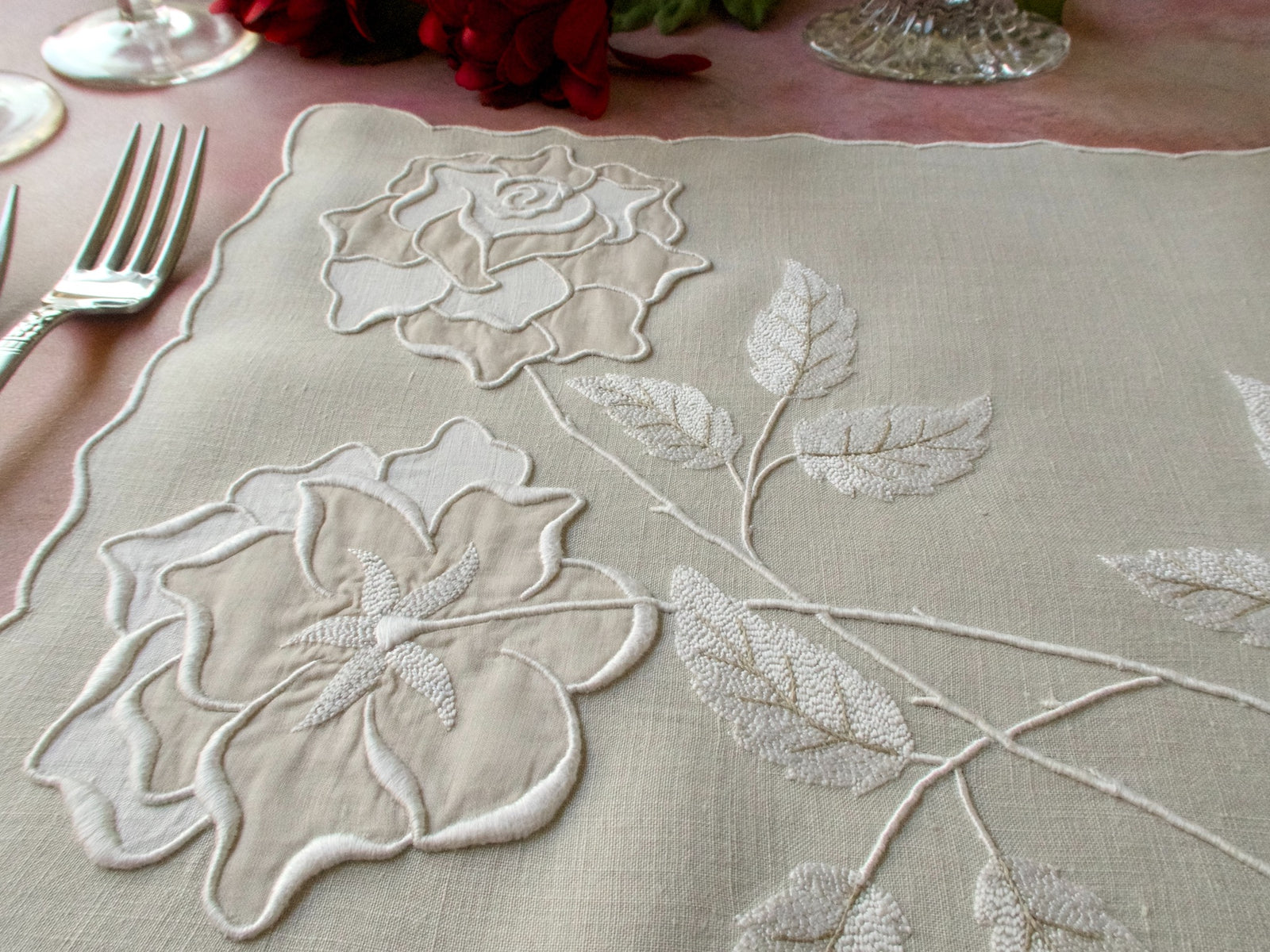 "Rose" Vintage Marghab Madeira 16pc Linen Placemat Set for 8