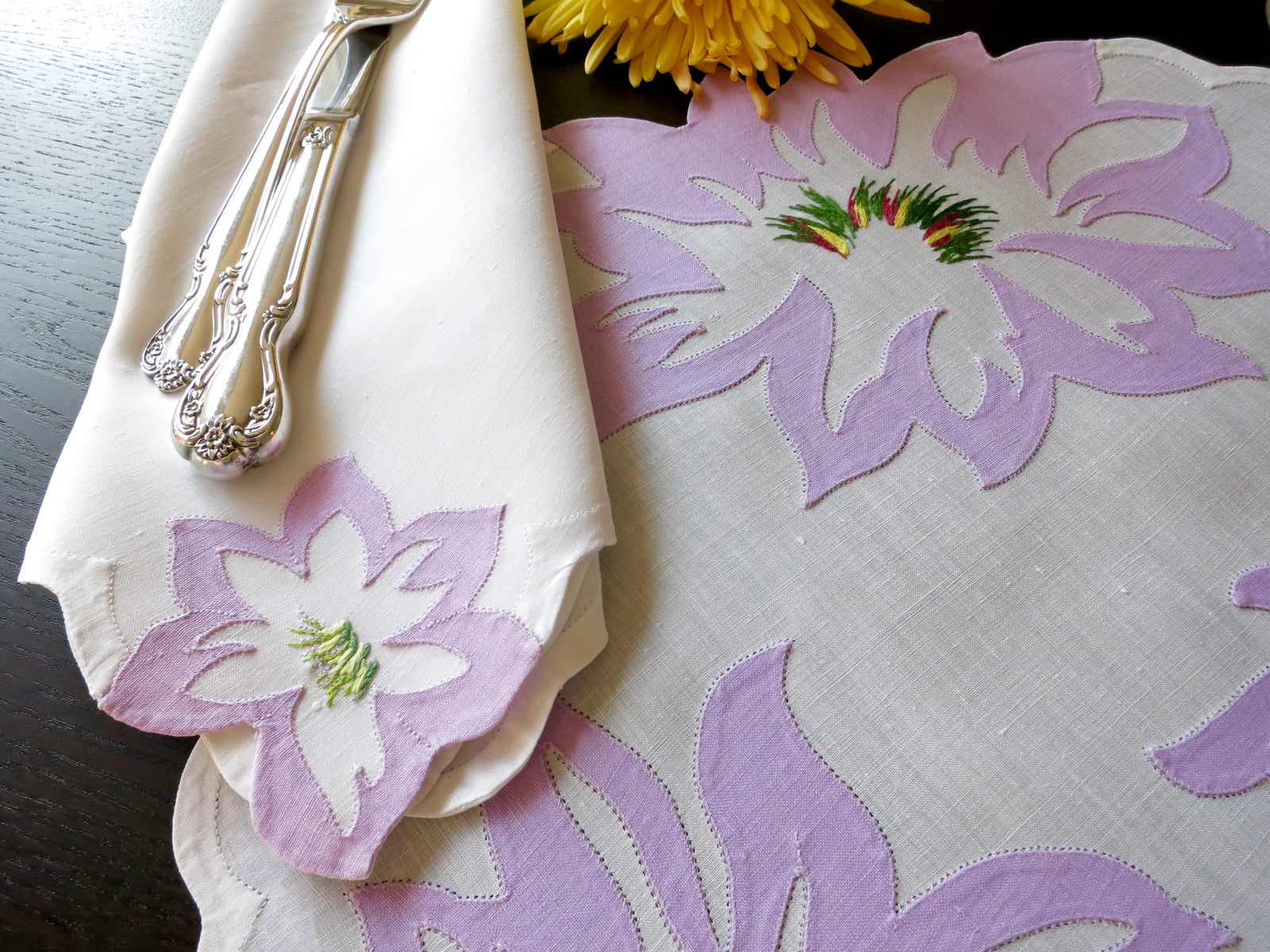 Tropical Vintage French D Porthault 16pc Linen Placemat Setting for 8