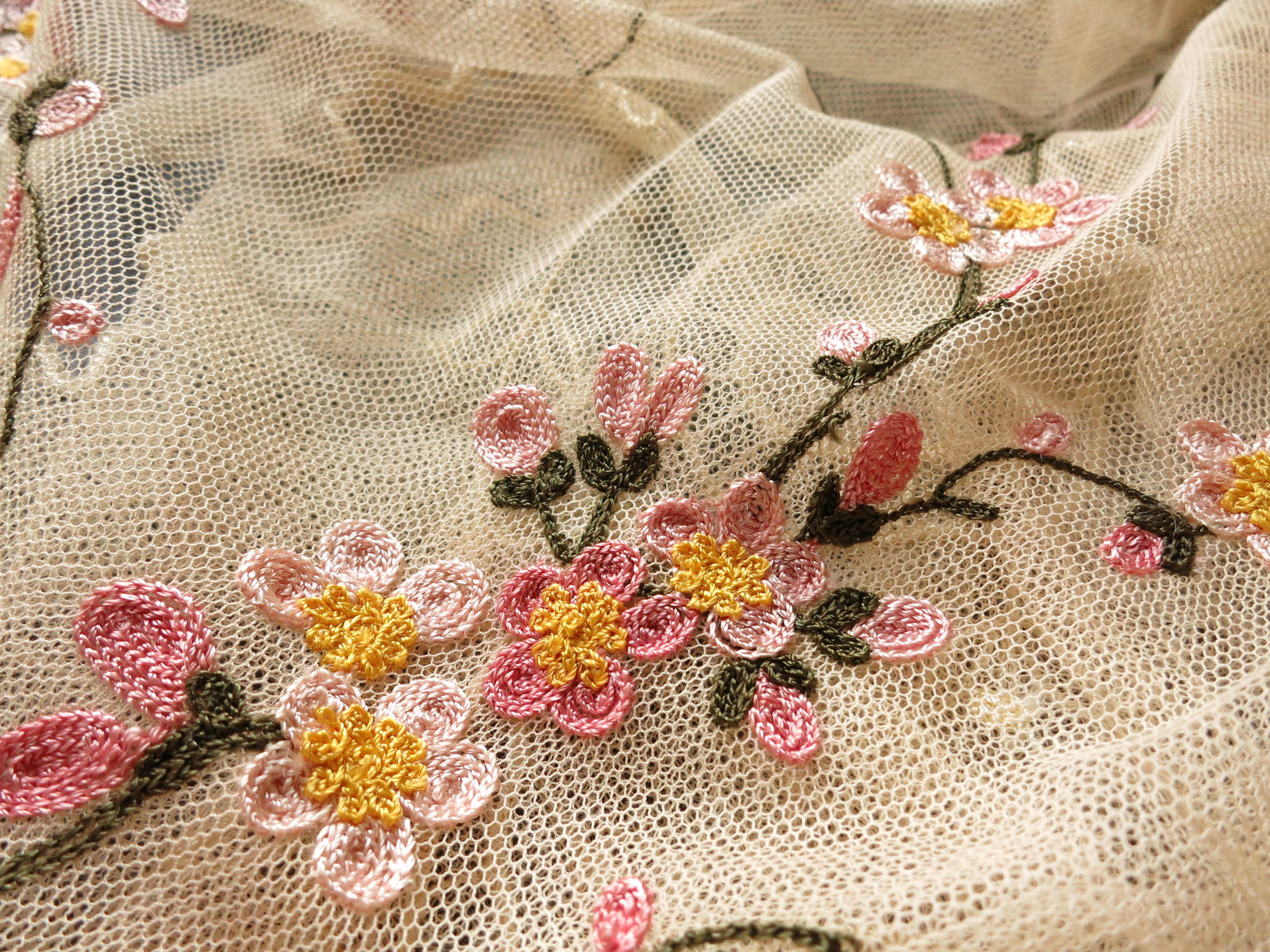 Cherry Blossoms Antique c1930 Tambour Lace Coverlet Full Size