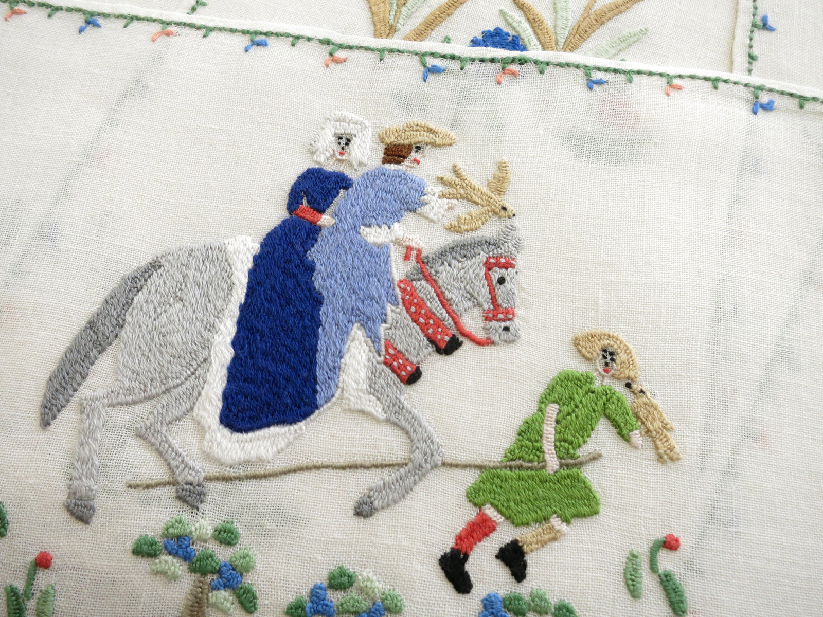 Medieval Labors of the Months, Vintage Rapisardi Italian Embroidery - 12 Placemats