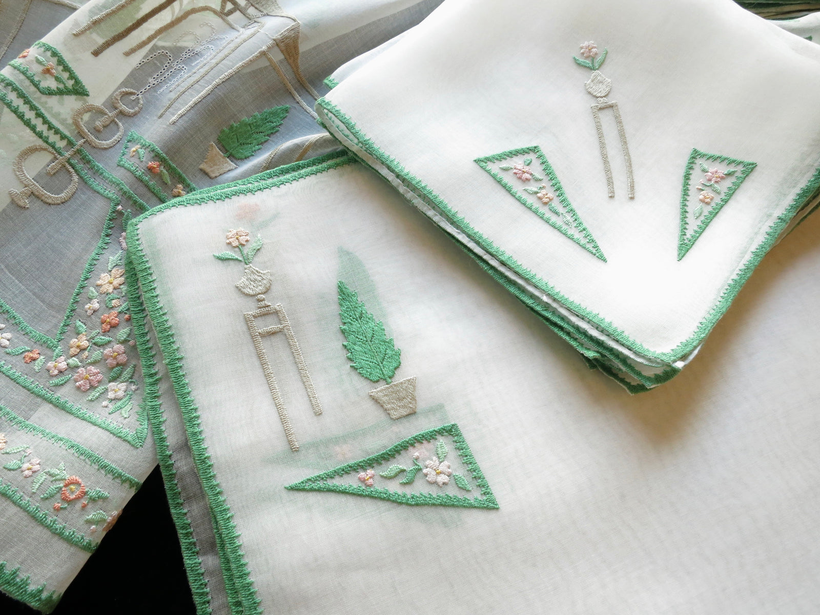 Formal Gardens Fountains Vintage Italian Placemat Set - Setting for 8