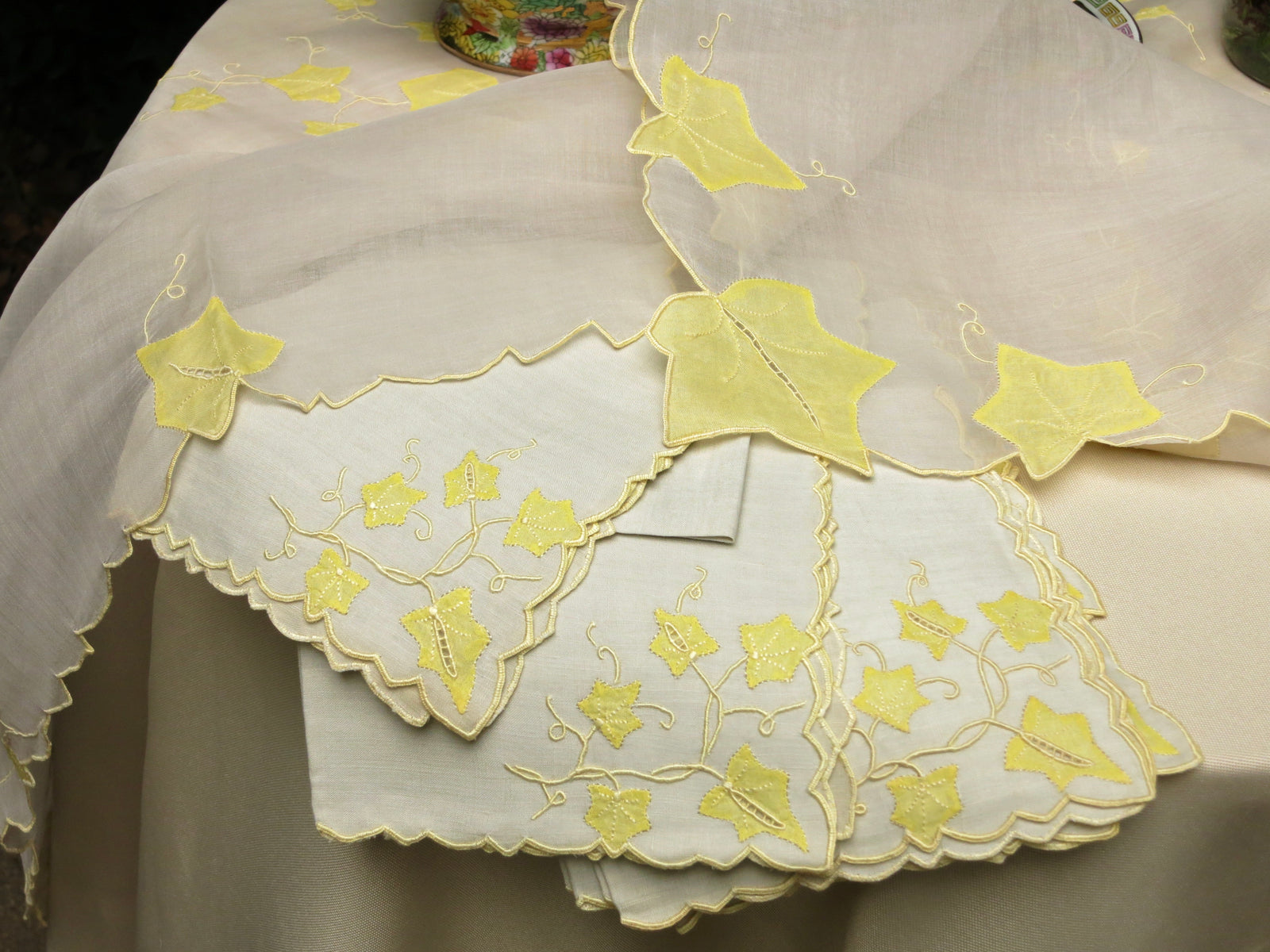 "Ivy" Vintage Marghab 12 Linen Tea Napkins, plus Tea Cloth