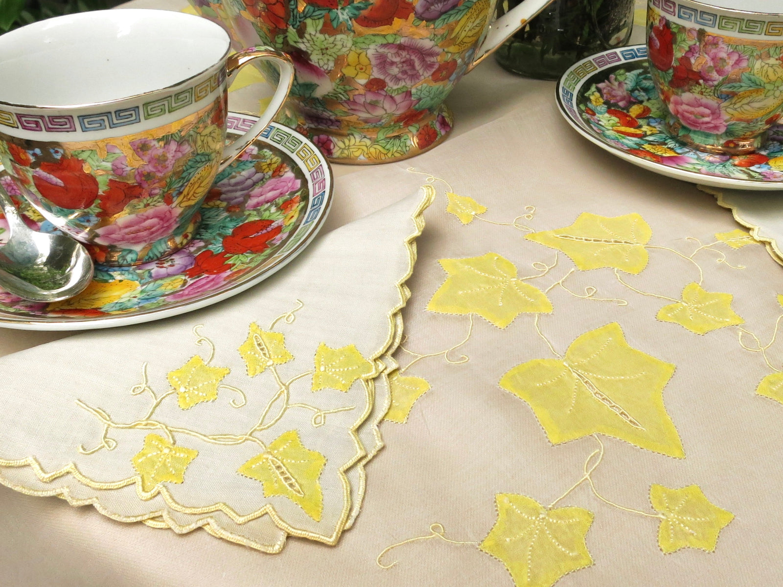 "Ivy" Vintage Marghab 12 Linen Tea Napkins, plus Tea Cloth