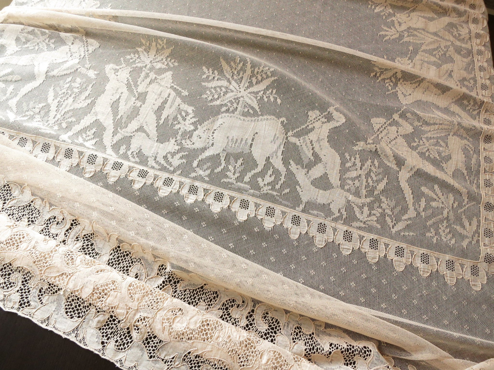 Ancient Greek Hunt Antique French Alencon Lace Tablecloth 68x108