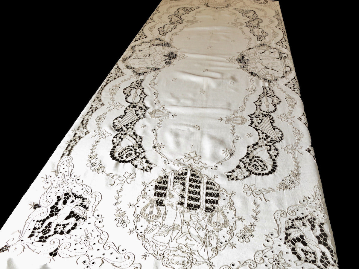 Night at the Opera Vintage Madeira Tablecloth & 12 Napkins 68 x114"