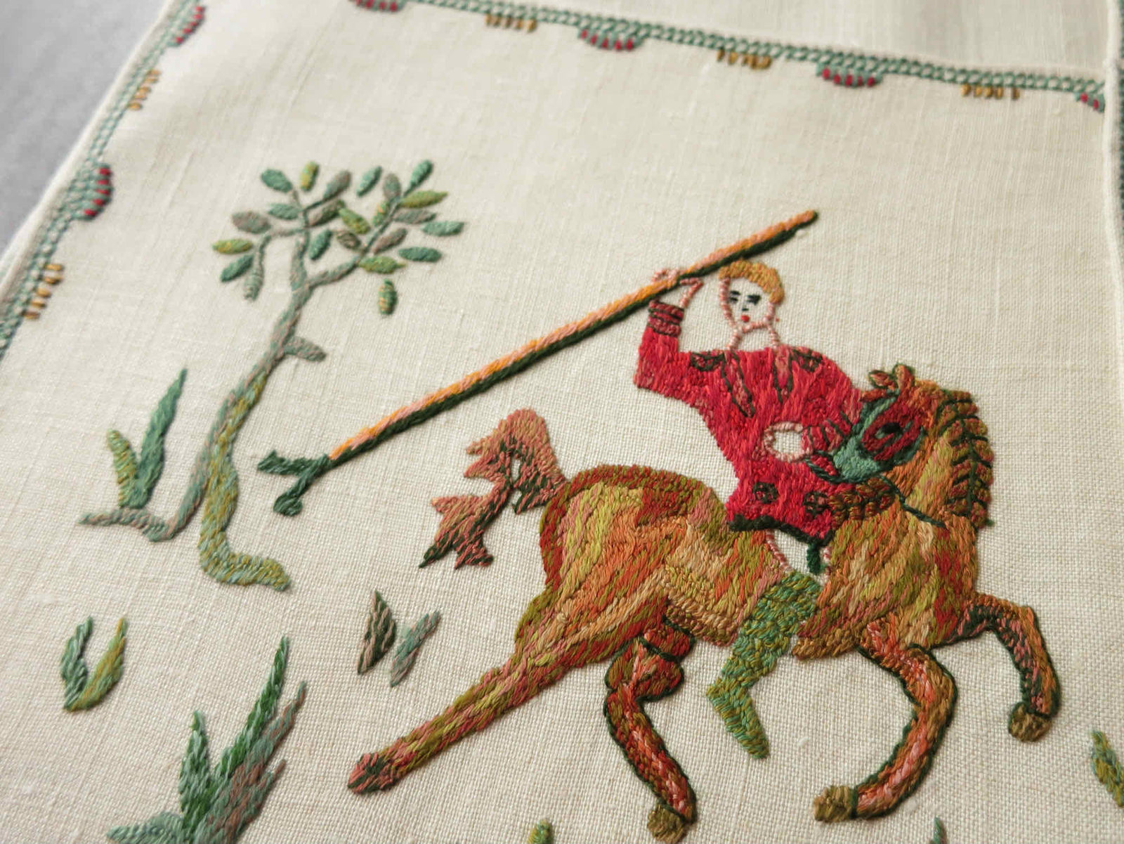 The Hunt Vintage Rapisardi Italian Embroidery , 8 Placemats