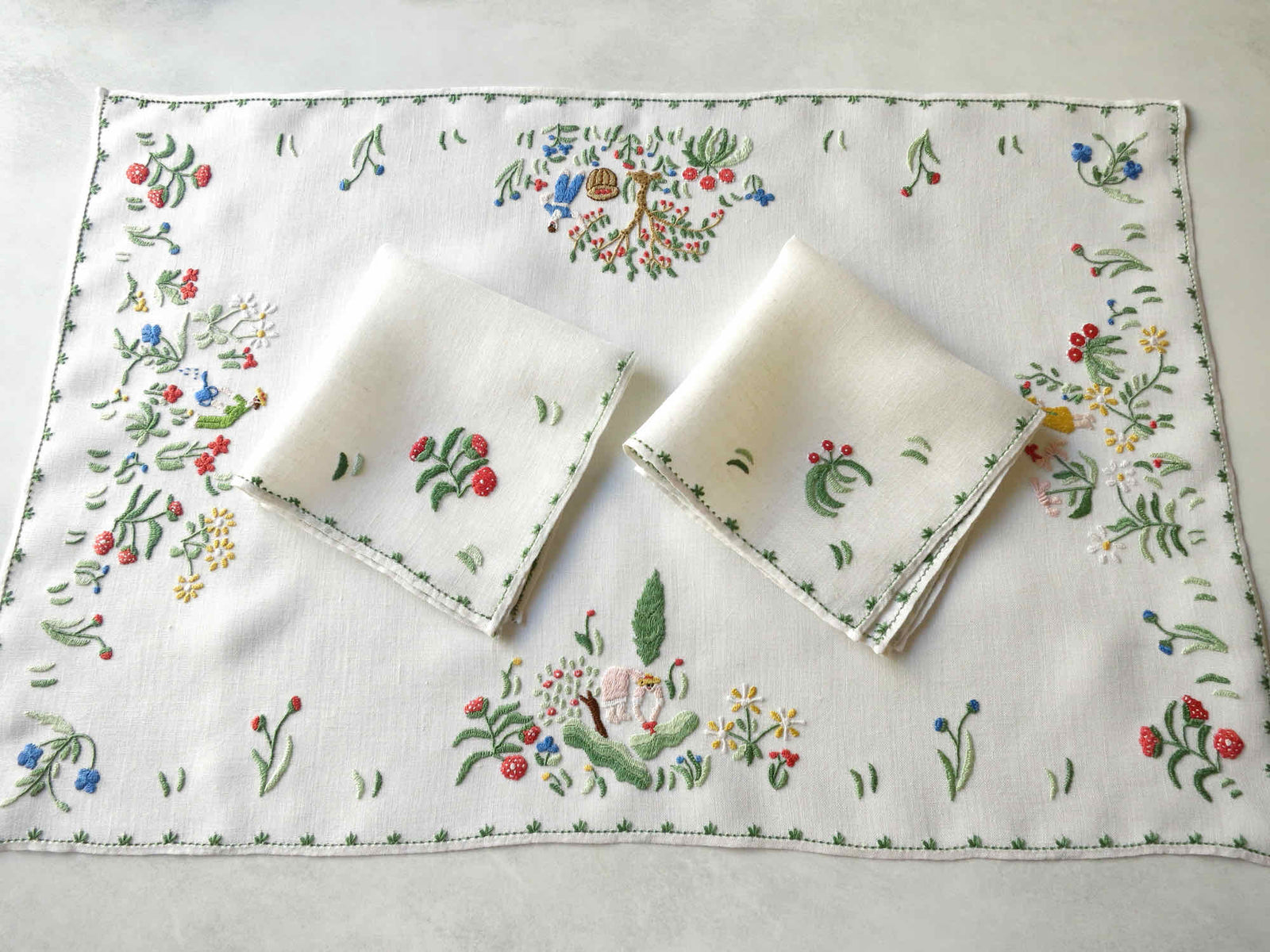 Gardening Vintage Rapisardi Italian Linen 3pc Breakfast Set