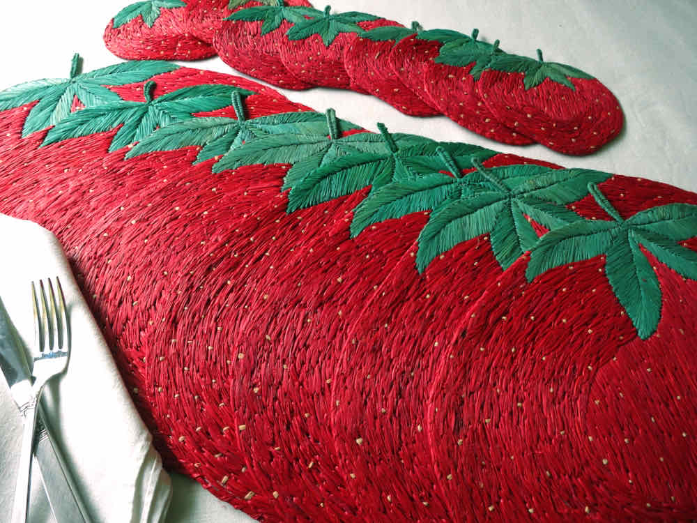 Strawberries Vintage Rapisardi Italian 16pc Raffia Placemats & Coasters Set for 8
