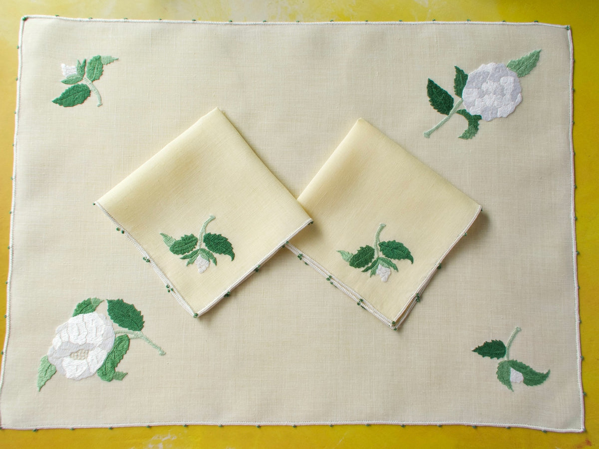 Lush Flowers Vintage Baroness Rapisardi Italian Linen 3pc Breakfast Set