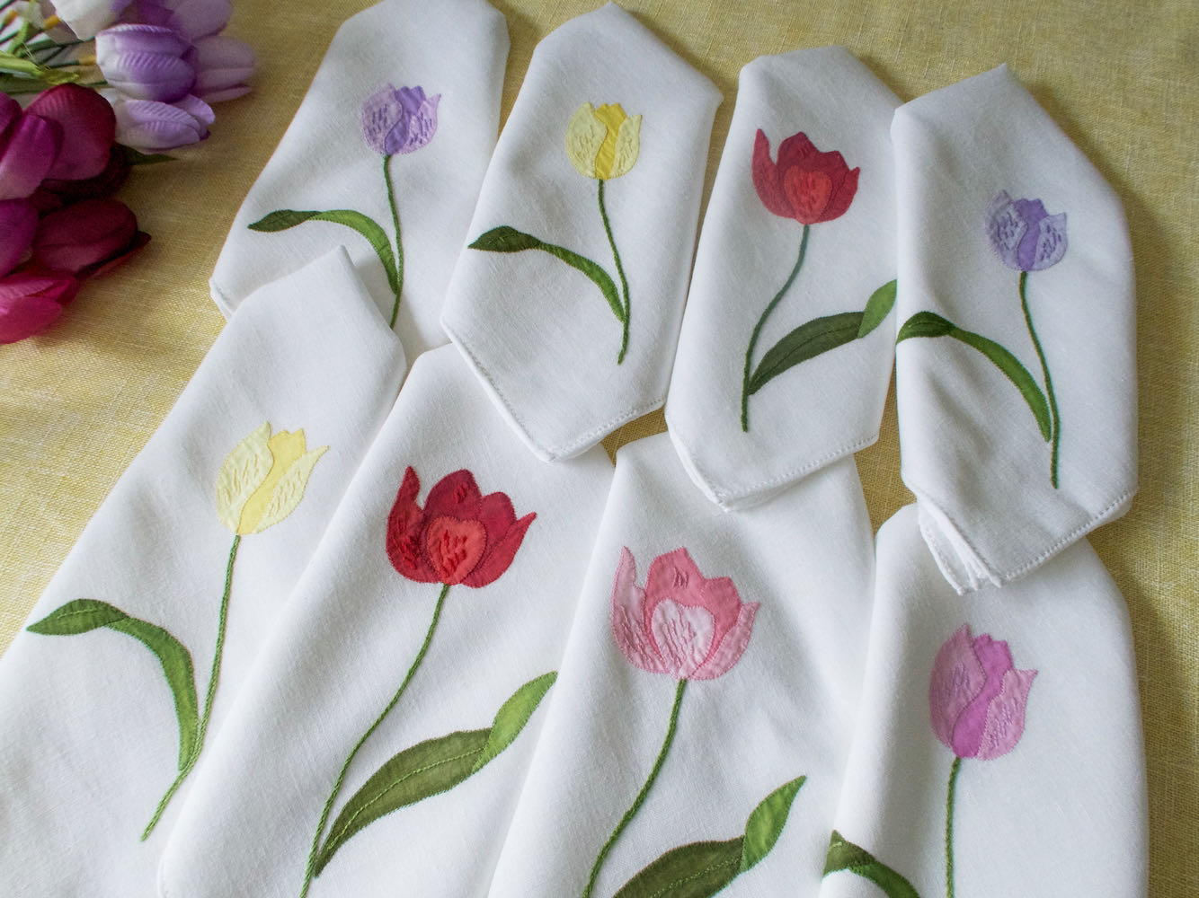 Tulips Vintage Italian Embroidered 16" Linen Napkins, Set of 8