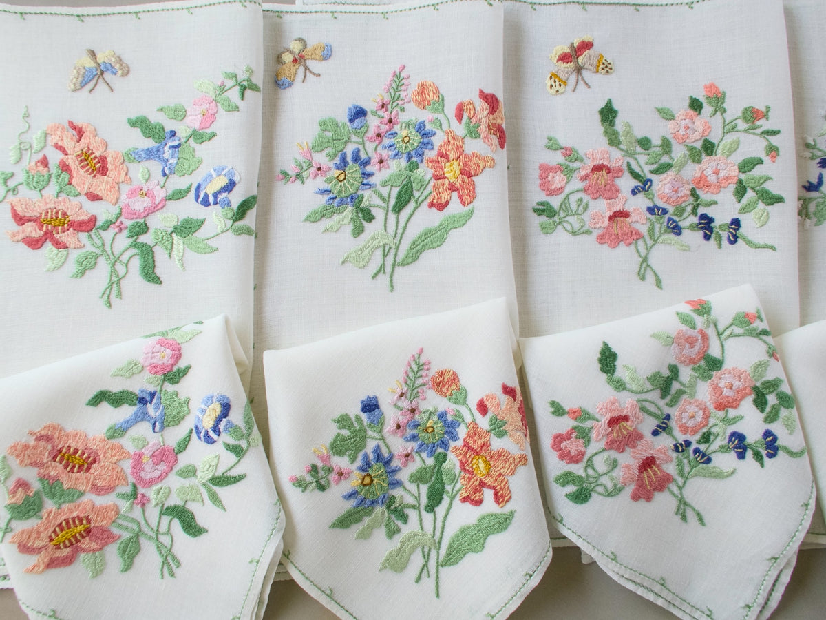 Colorful Butterflies Vintage Rapisardi 17pc Placemat Set for 8