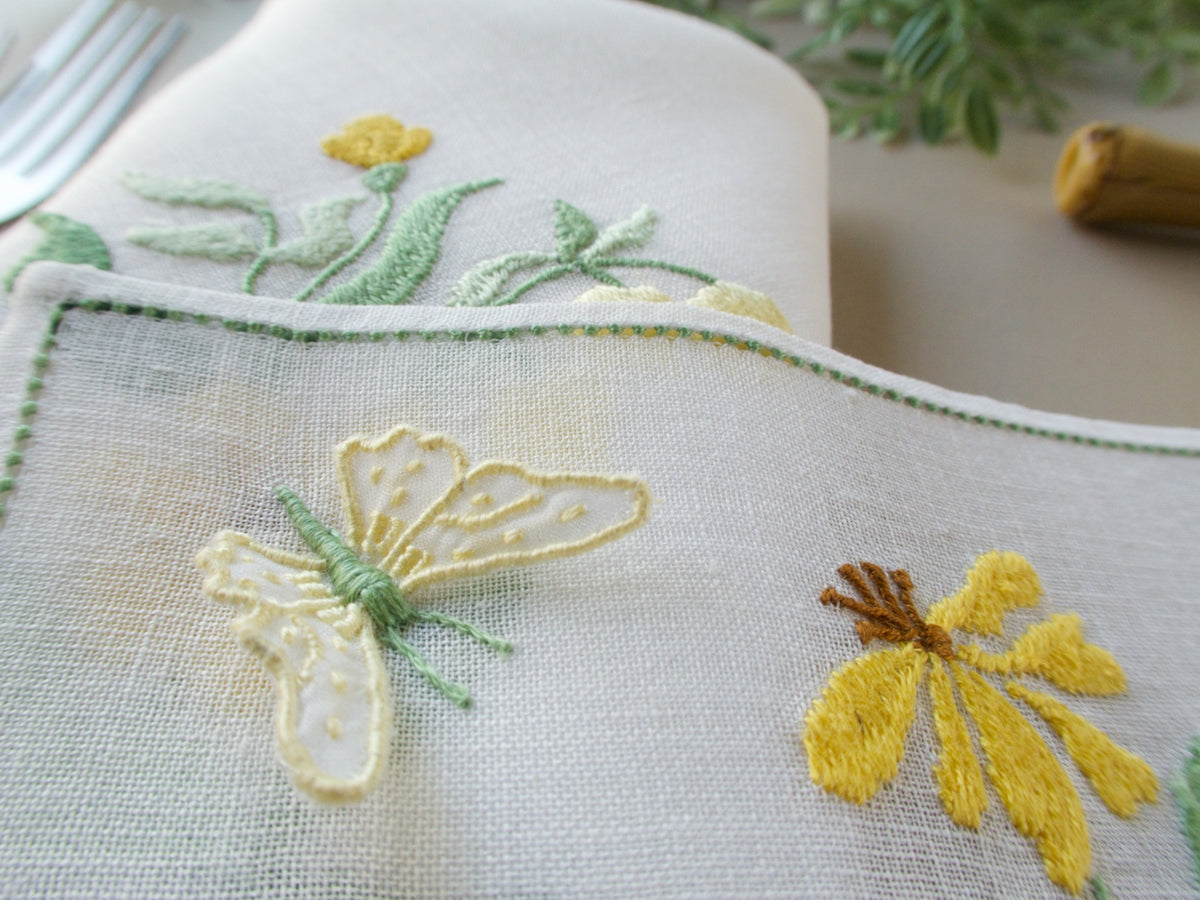 Butterflies &amp; Yellow Blooms Vintage Rapisardi 24pc Placemat Set for 12