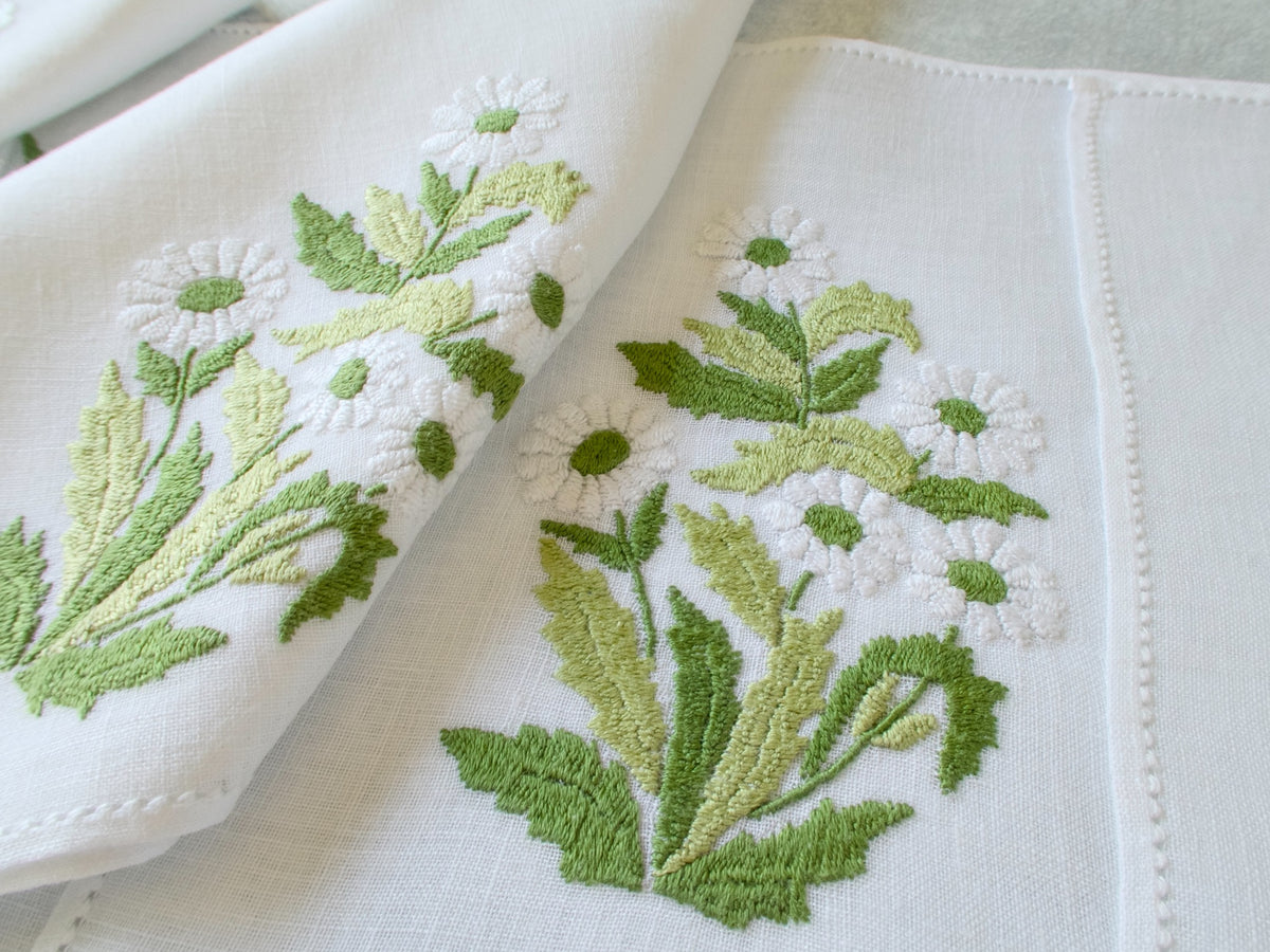 Lush Flowers Vintage Rapisardi 16pc Placemat Set for 8