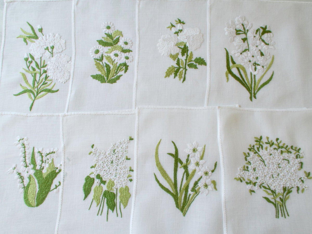 Lush Flowers Vintage Rapisardi 16pc Placemat Set for 8