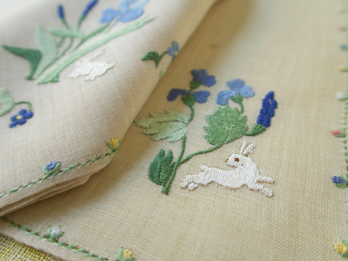 Animals &amp; Flowers Vintage Rapisardi 16pc Placemat Set for 8