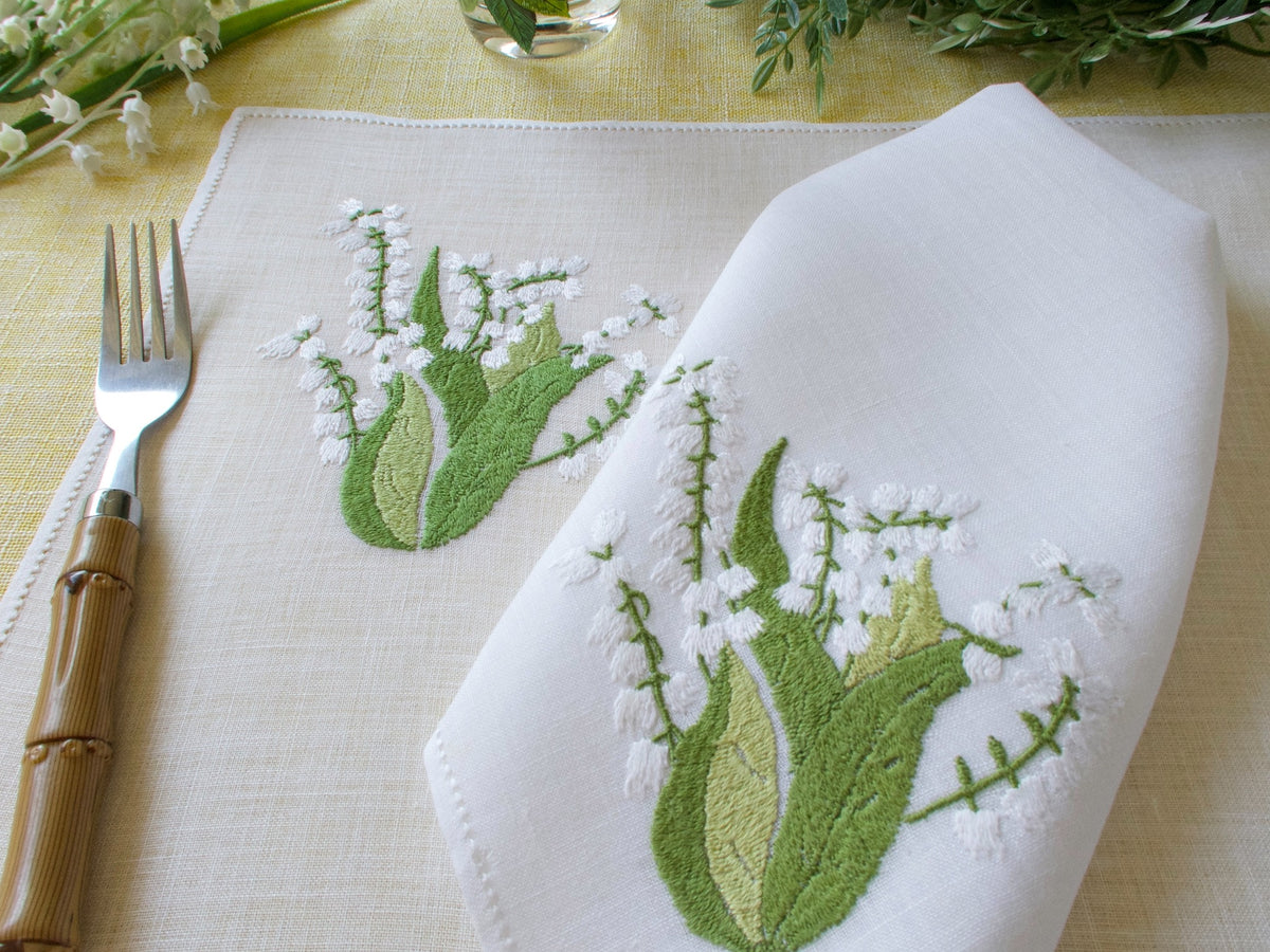 Lush Flowers Vintage Rapisardi 16pc Placemat Set for 8