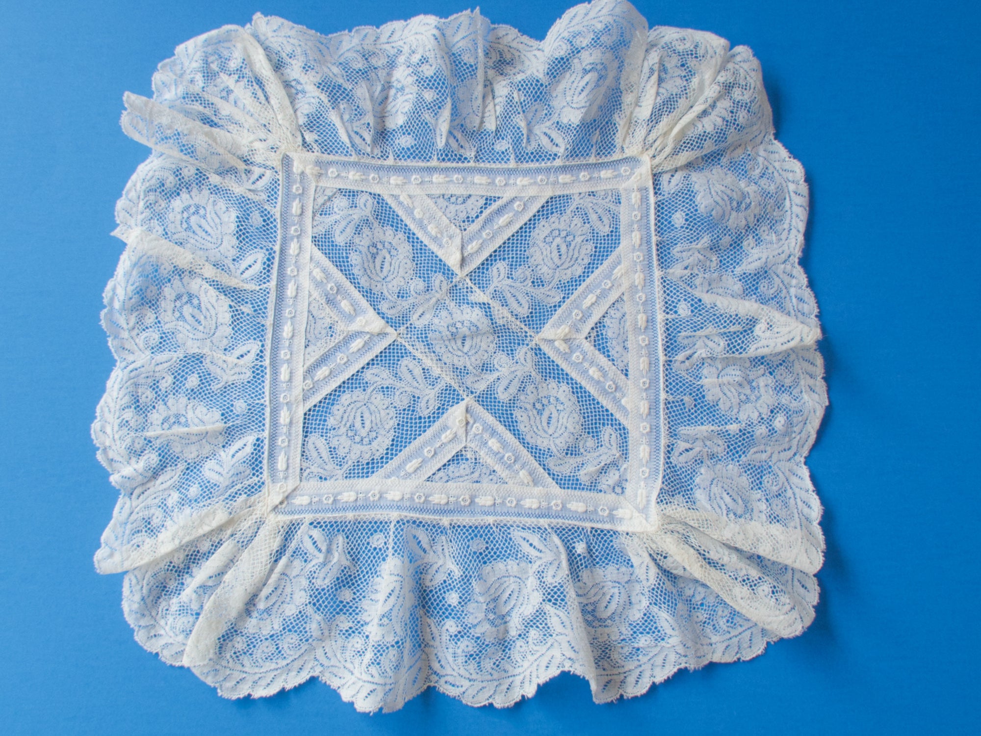 Frothy Vintage French Normandy Lace Handkerchief