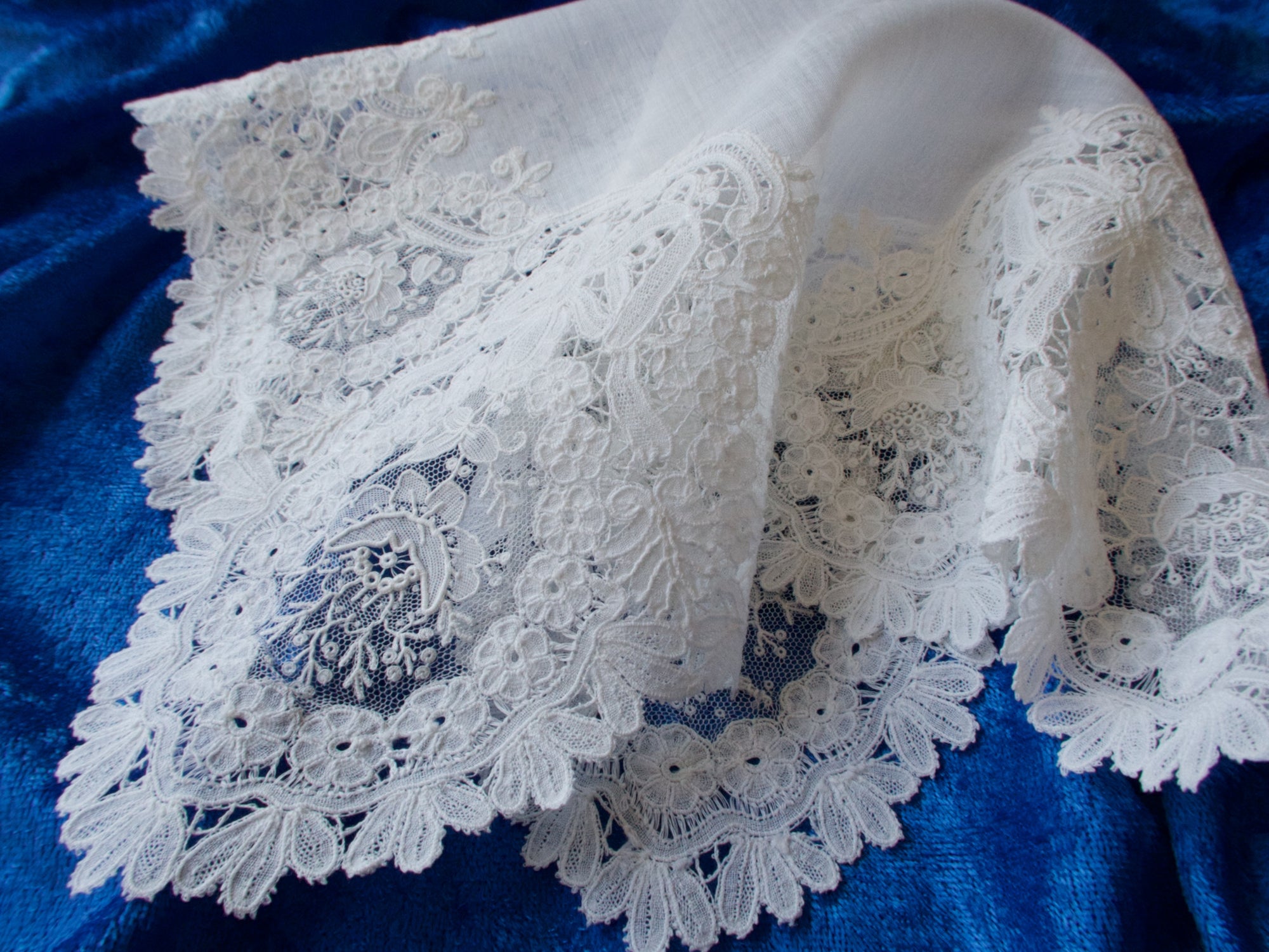 Antique Point de Gaze Lace Handkerchief