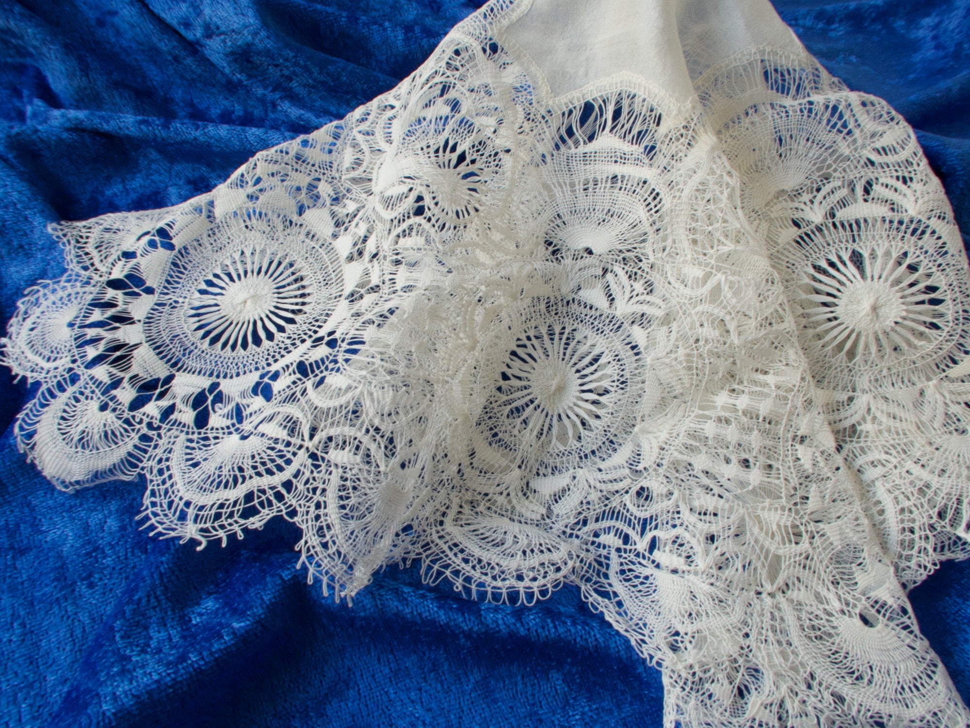 Vintage Maltese Lace Handkerchief