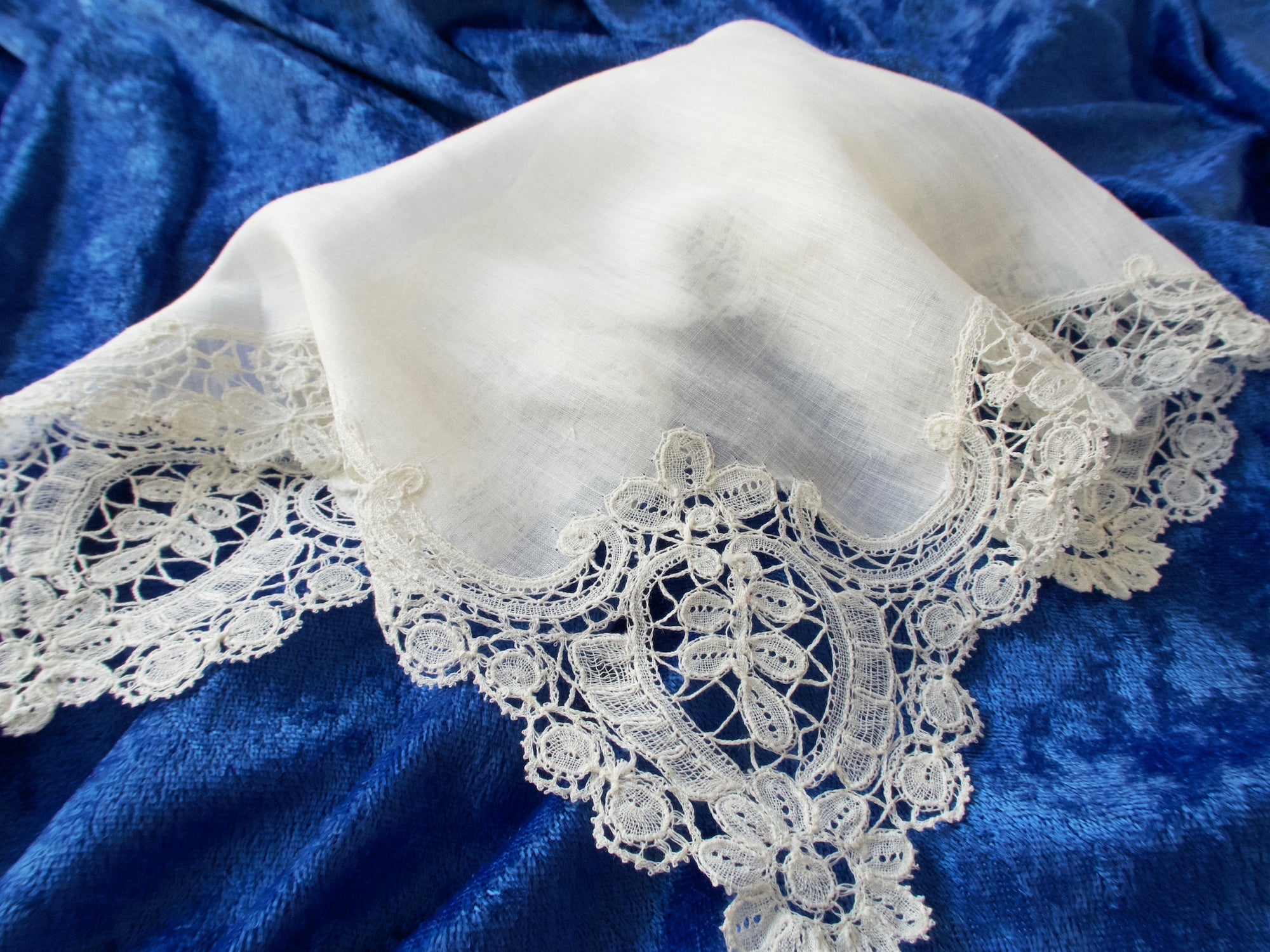 Vintage Duchesse Lace Handkerchief