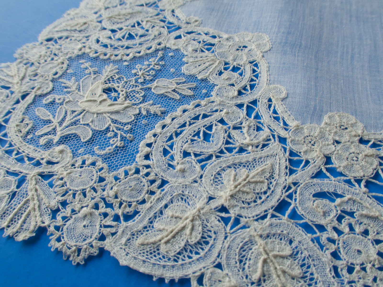 Antique Point de Gaze Lace Handkerchie