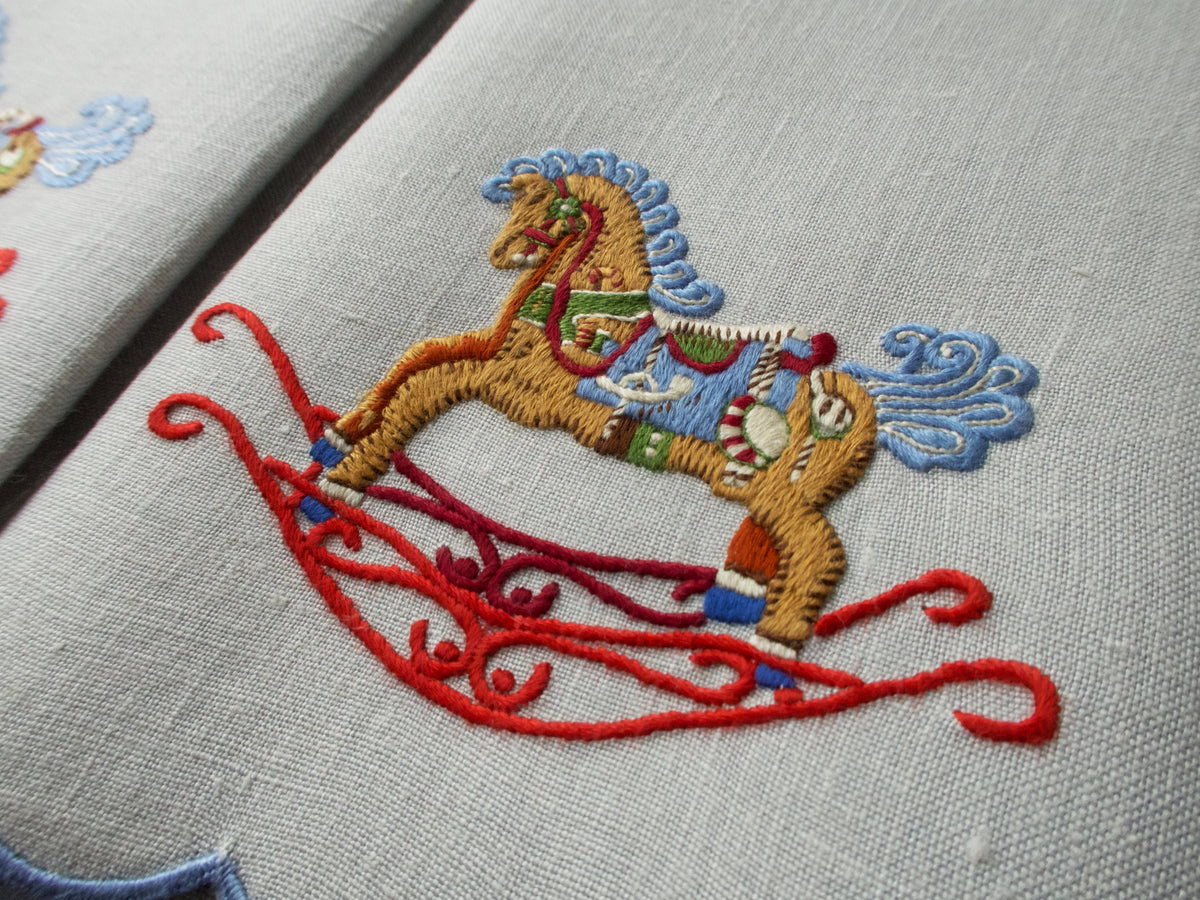 Rocking Horse Vintage Madeira Guest Towels, Set of 2