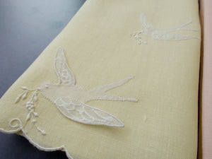 Trembler Wings Birds Vintage Madeira Guest Towels, Set of 2
