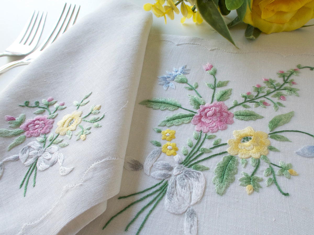 Colorful Bouquets Vintage Madeira Linen 16pc Placemat Set for 8