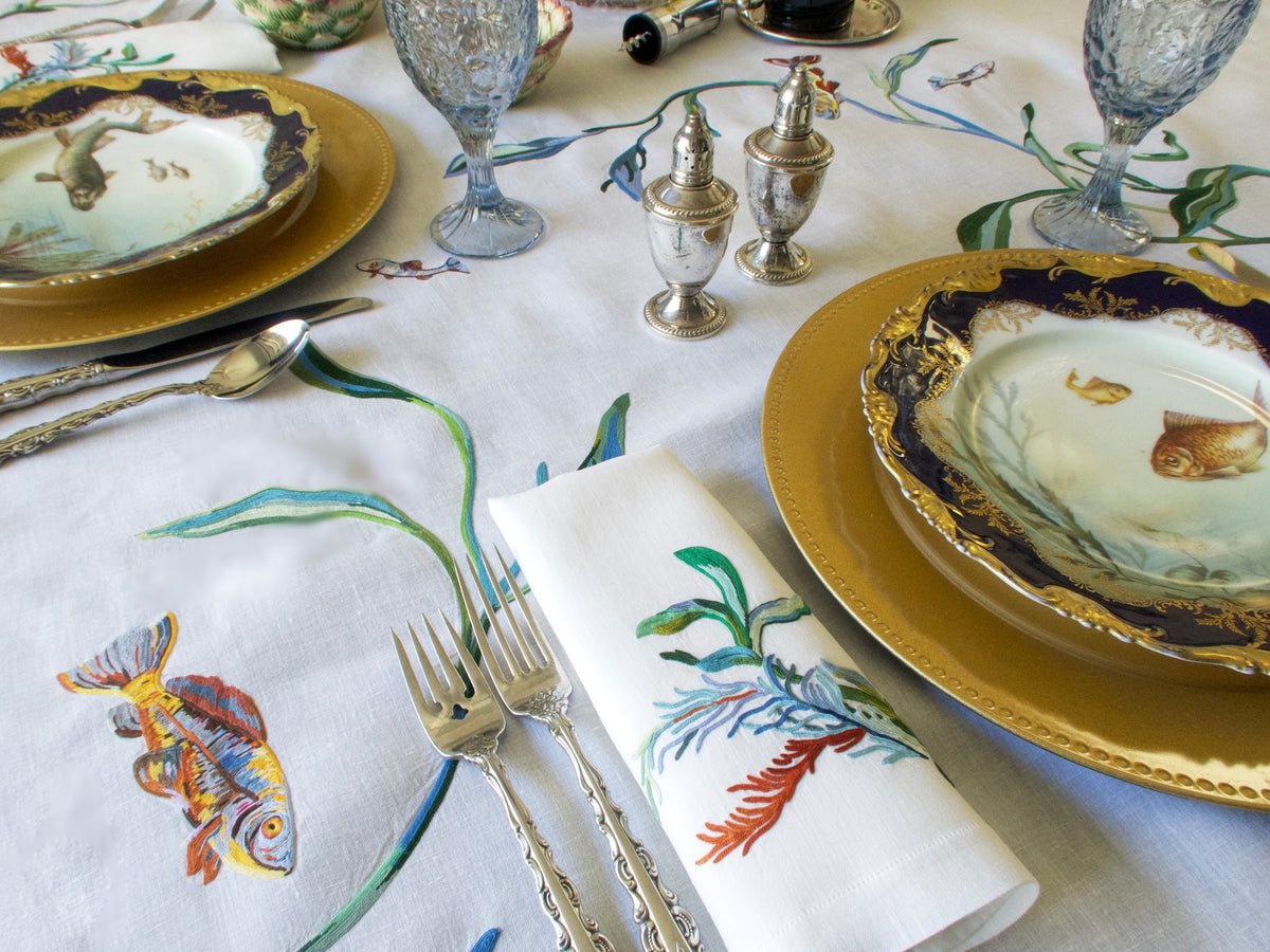 Vintage D Porthault Fish &amp; Seaweed 142&quot; Tablecloth &amp; 12 Napkins