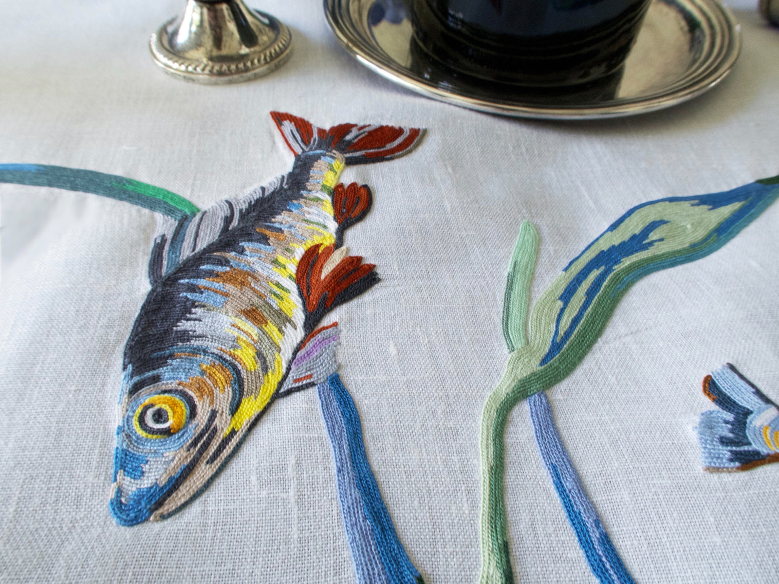 Vintage D Porthault Fish & Seaweed 142" Tablecloth & 12 Napkins