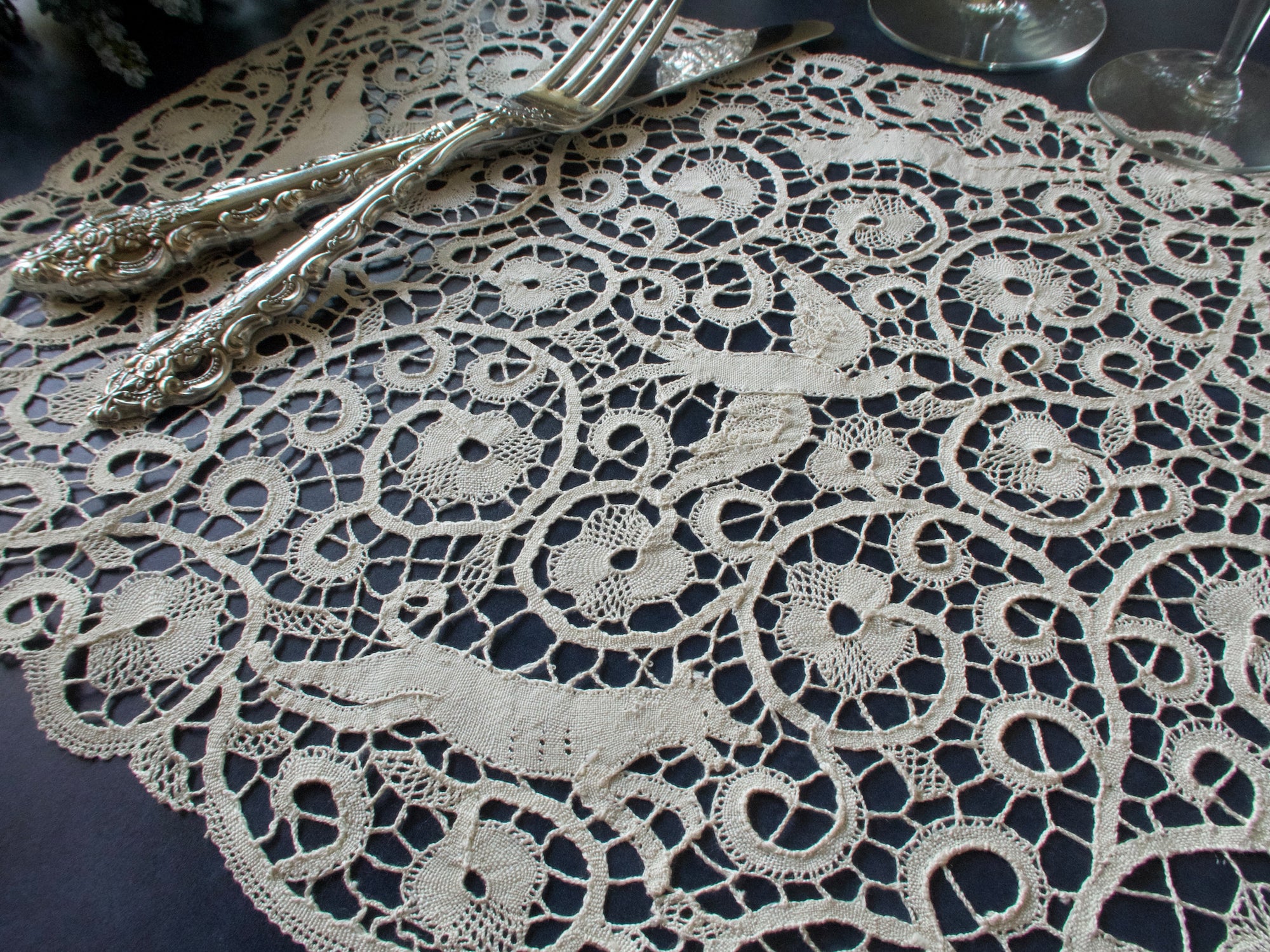 Lace Rustique Antique Lace for Table, Bed & Home—from France, Italy and Belgium ...