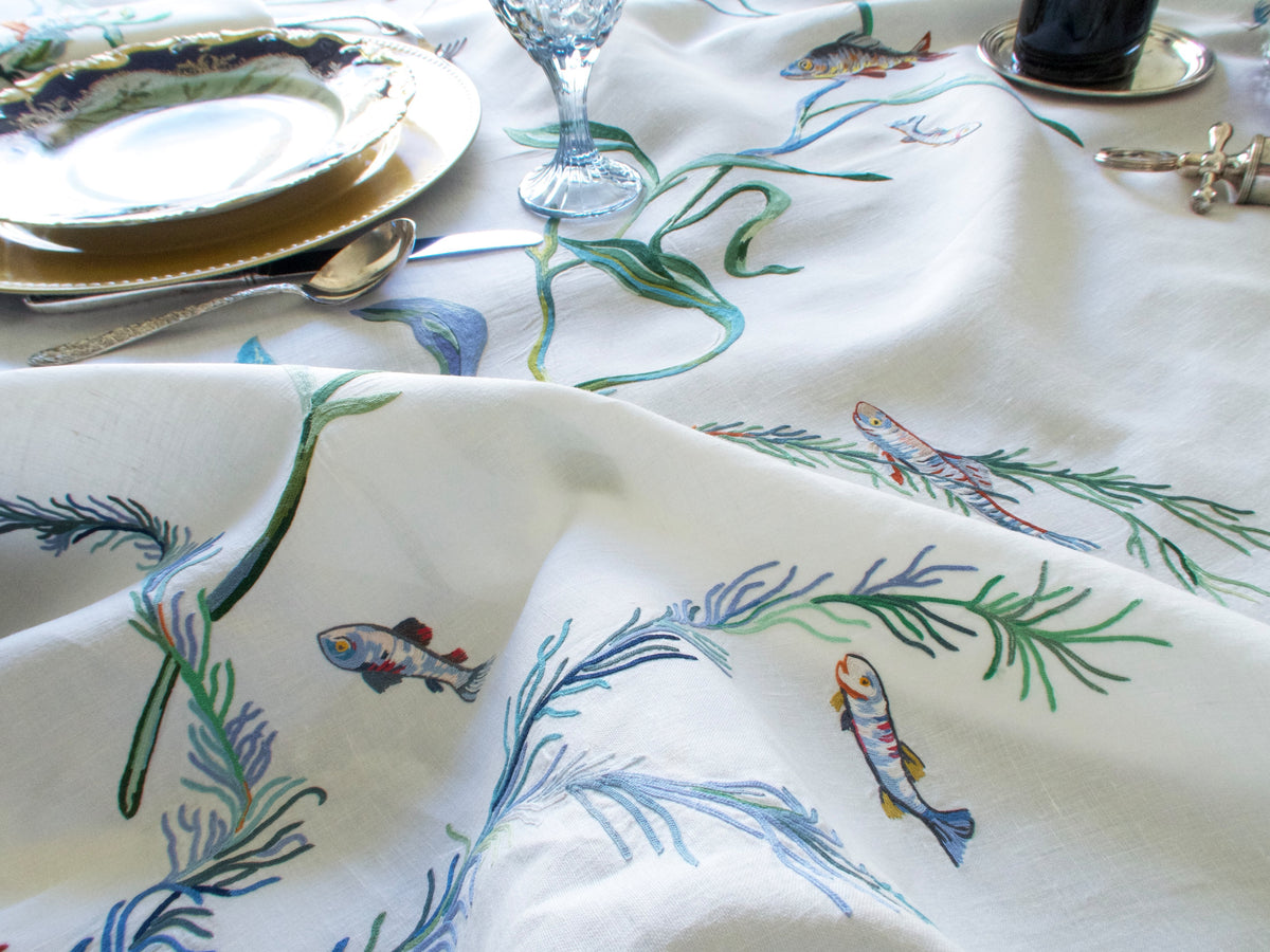 Vintage D Porthault Fish &amp; Seaweed 142&quot; Tablecloth &amp; 12 Napkins