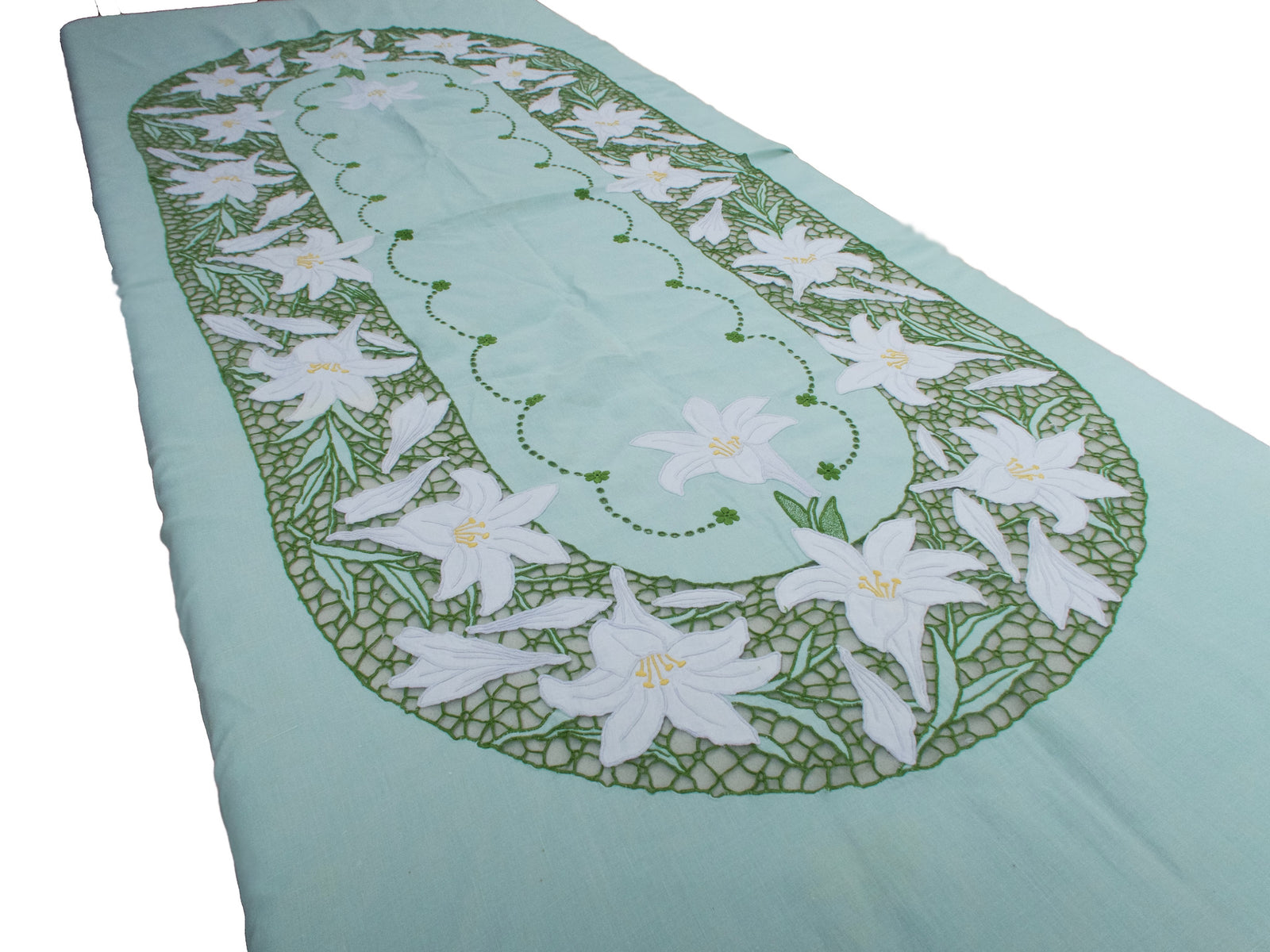 Lilies Vintage Madeira Richelieu Green Tablecloth 66x102 with 12 Napkins