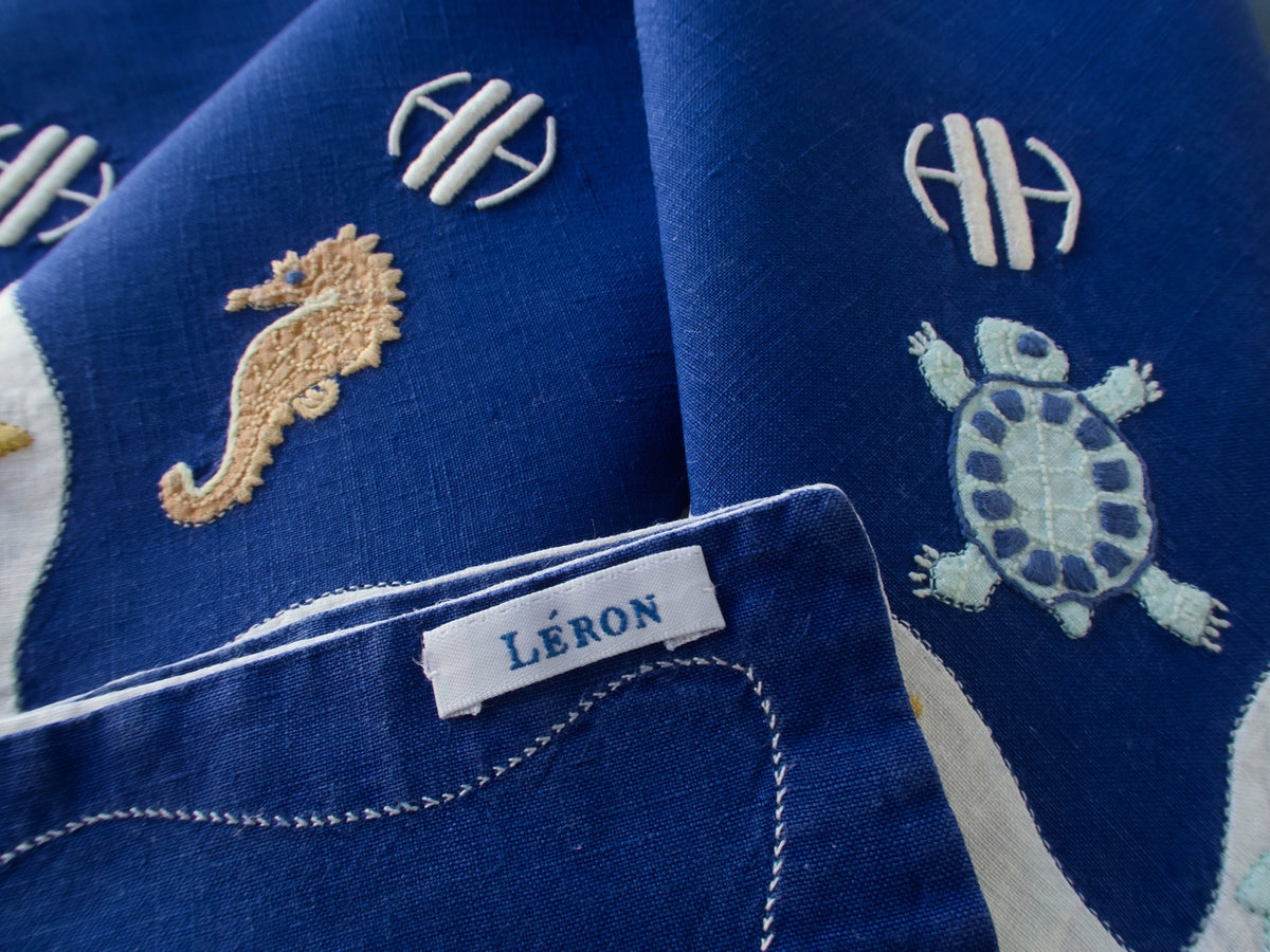 Under the Sea, à la Léron – Playful Vintage 16pc Placemat Set for 8