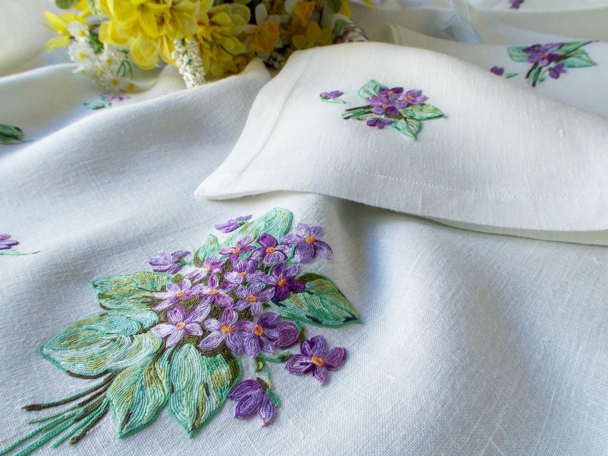 Vintage D Porthault Violets 135&quot; Oval Tablecloth &amp; 12 Napkins