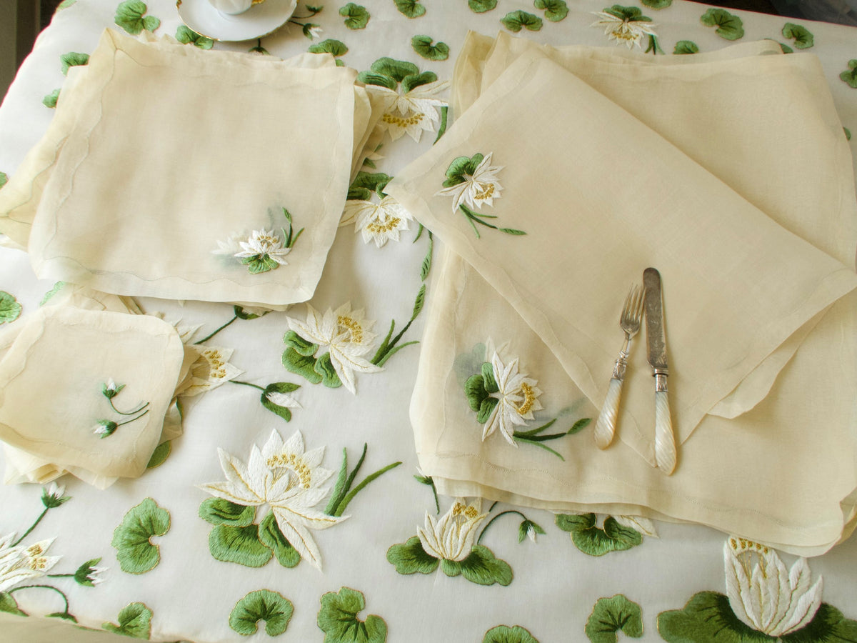 Lush Waterlilies – Vintage French Organdy Tablecloth &amp; 36 Napkin Set, 64x98