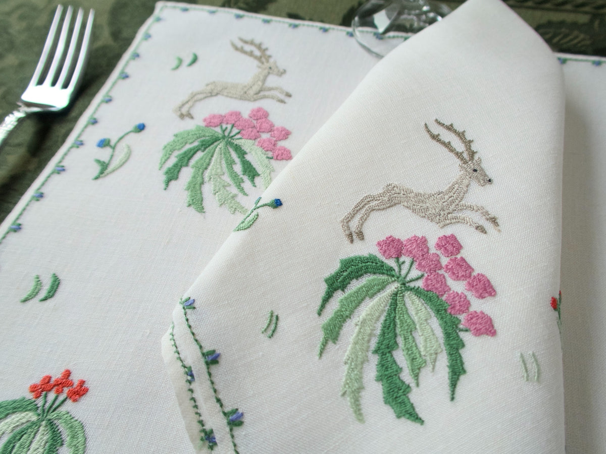 Rapisardi placemat with medieval deer hunt embroidery