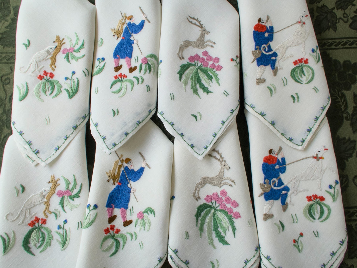 Vintage Rapisardi medieval hunt hand embroidered napkins