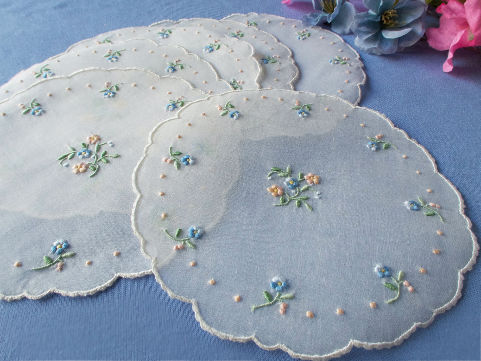 Dainty Flowers Vintage Madeira Cocktail Rounds Napkins, Set of 6