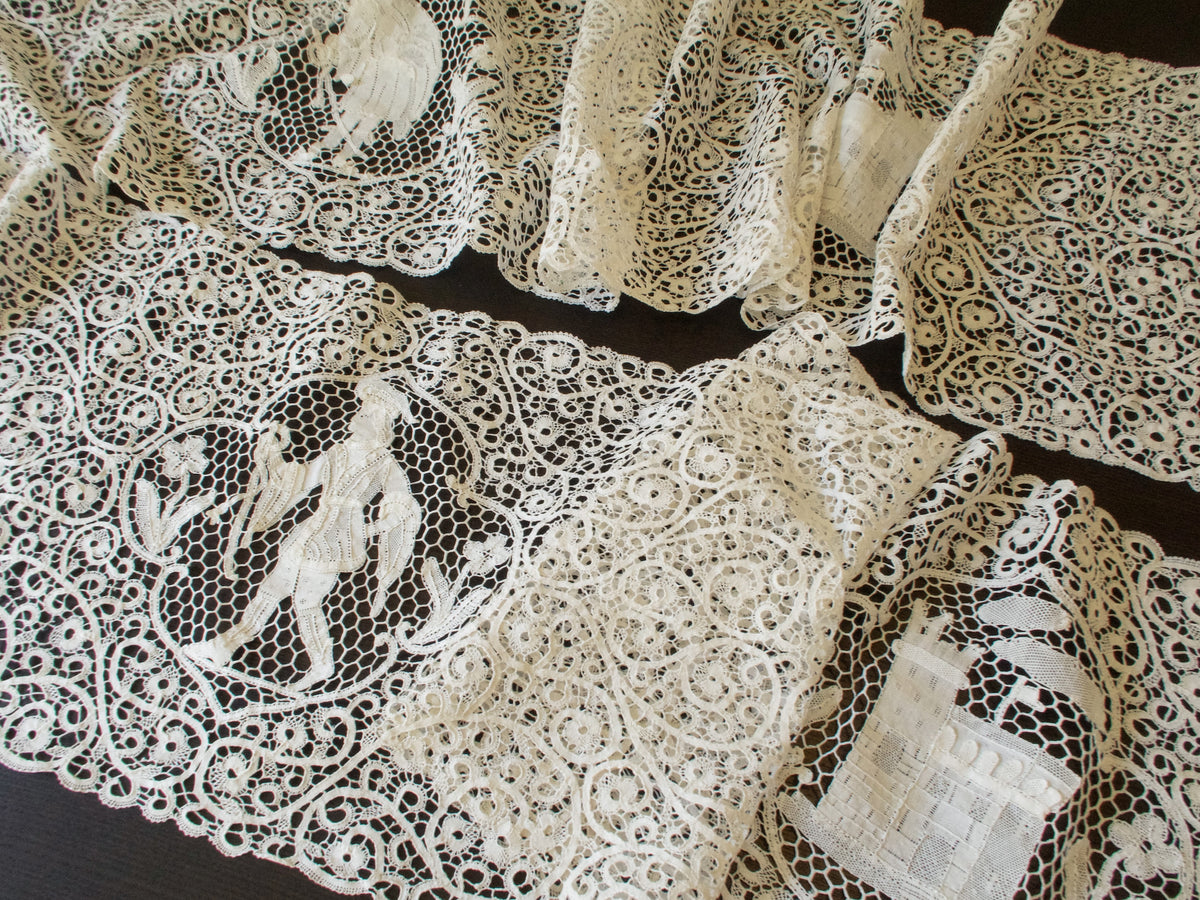 Antique Cantu Lace Table Runner Castles and Troubadours 10x116&quot;