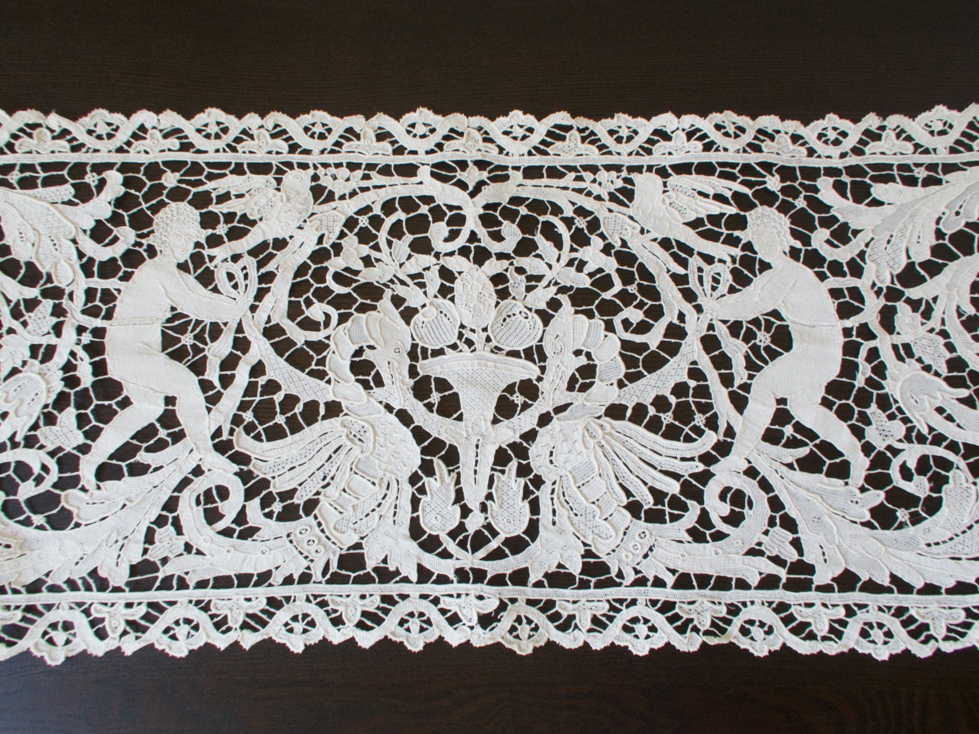 Romantic Vintage French Lace Runner Figural 11x100"
