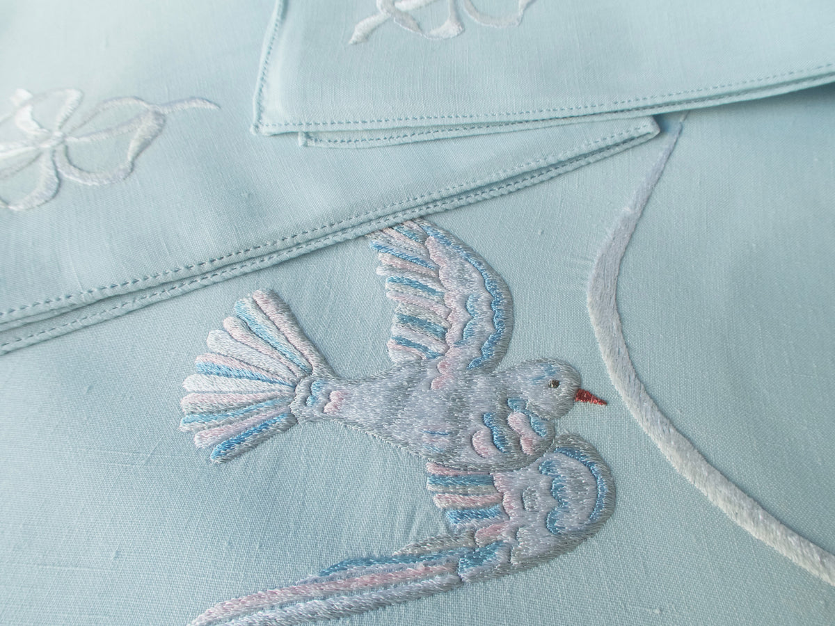 Birds &amp; Bows Vintage Hand Embroidered 108&quot; Round Tablecloth 12 Napkins