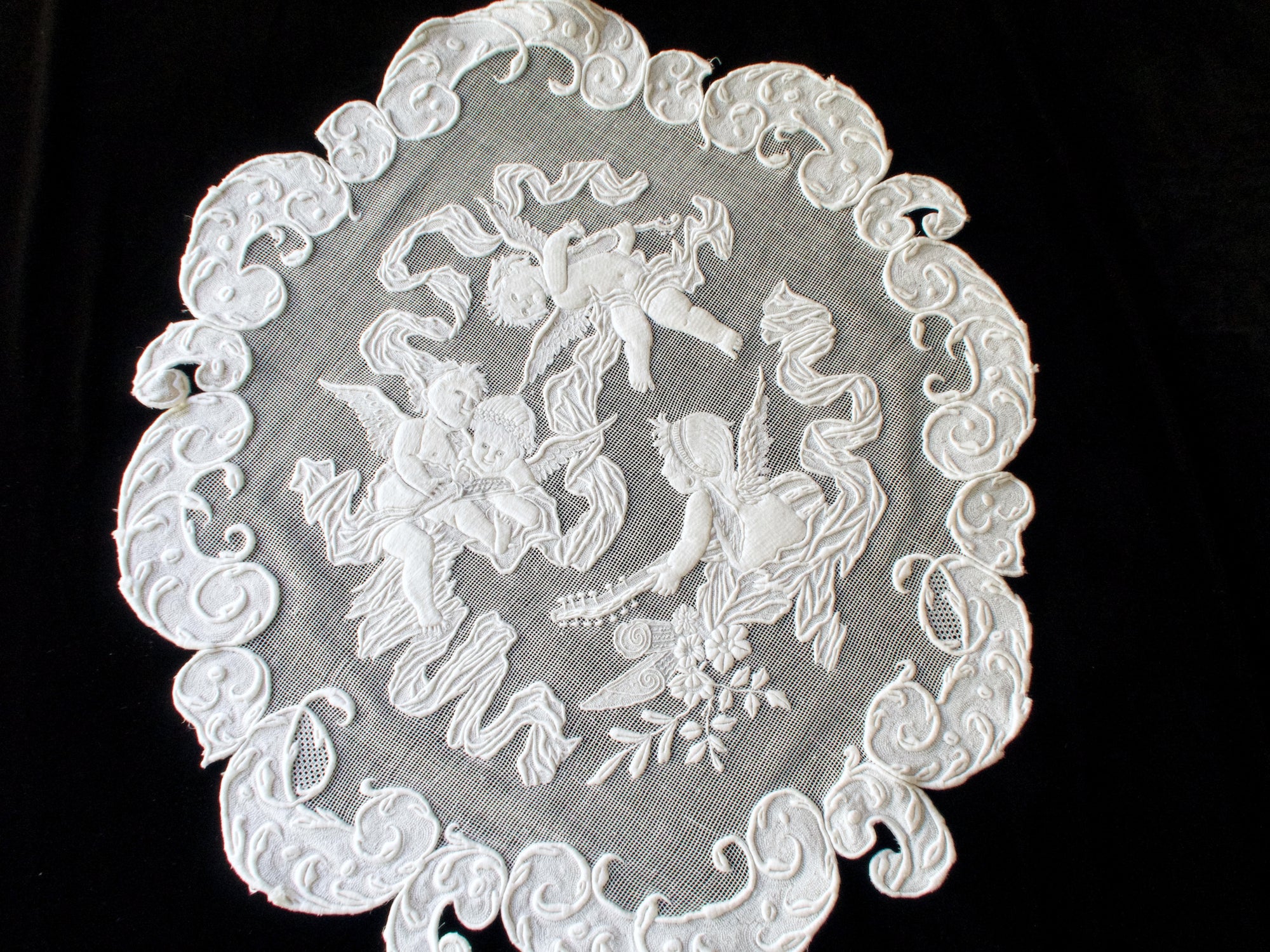 Cherubs Antique Embroidered 20" Table Centerpiece Ornament #4