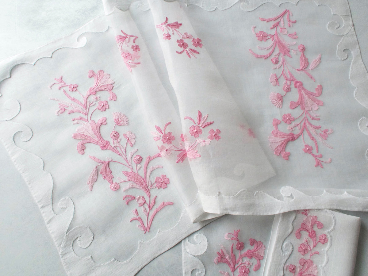 Pink Flowers Vintage Madeira 17pc Placemat Set for 8