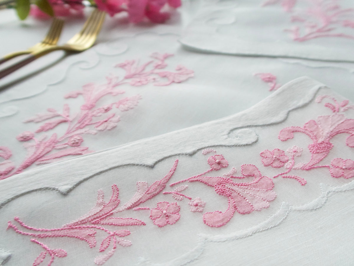 Pink Flowers Vintage Madeira 17pc Placemat Set for 8