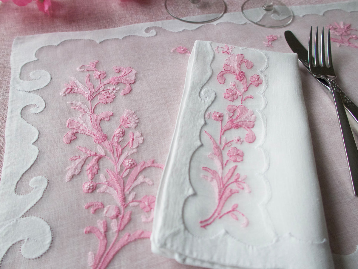 Pink Flowers Vintage Madeira 17pc Placemat Set for 8