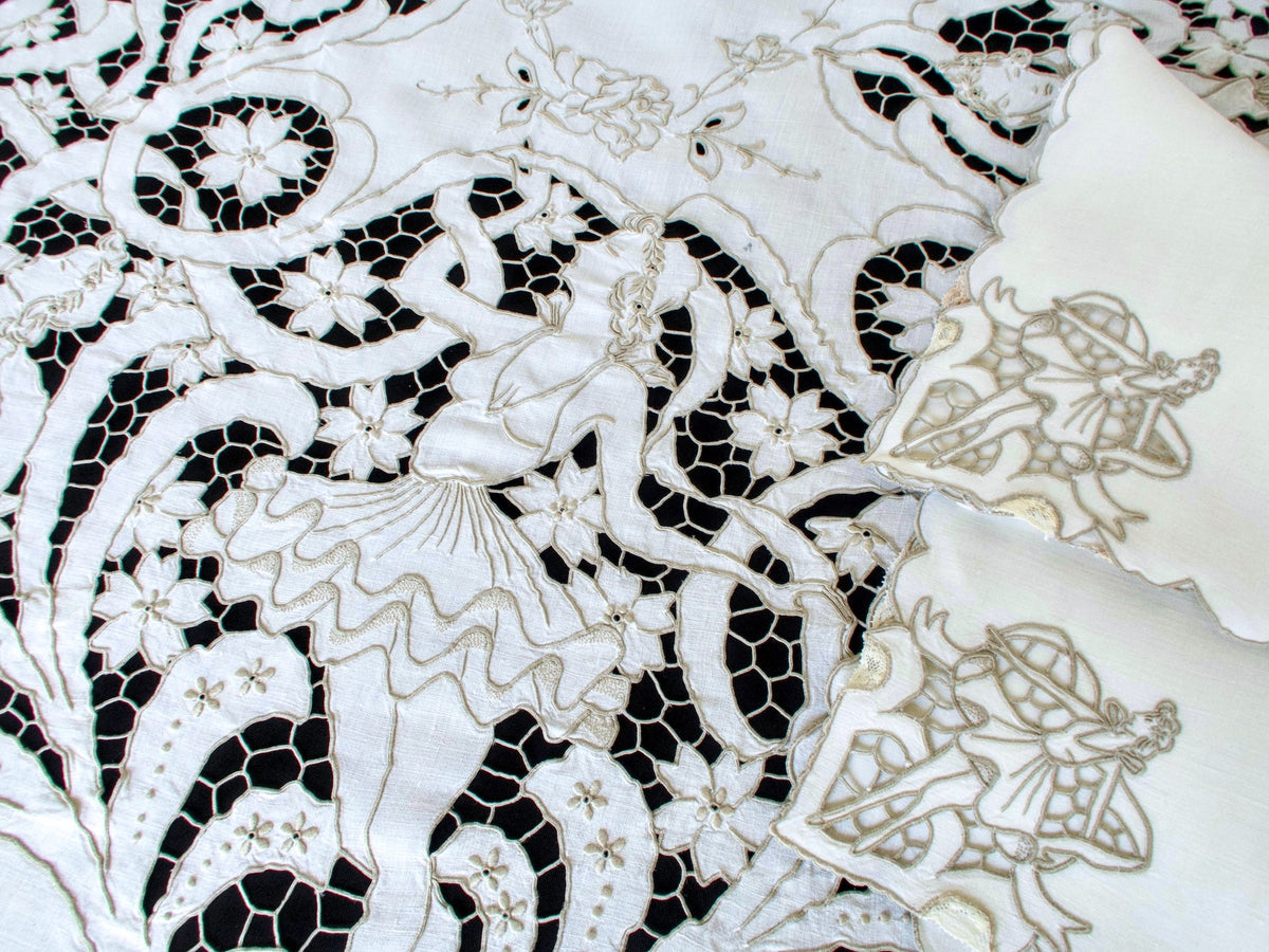 The Ballet Vintage Madeira Tablecloth &amp; 12 Napkins 72x100
